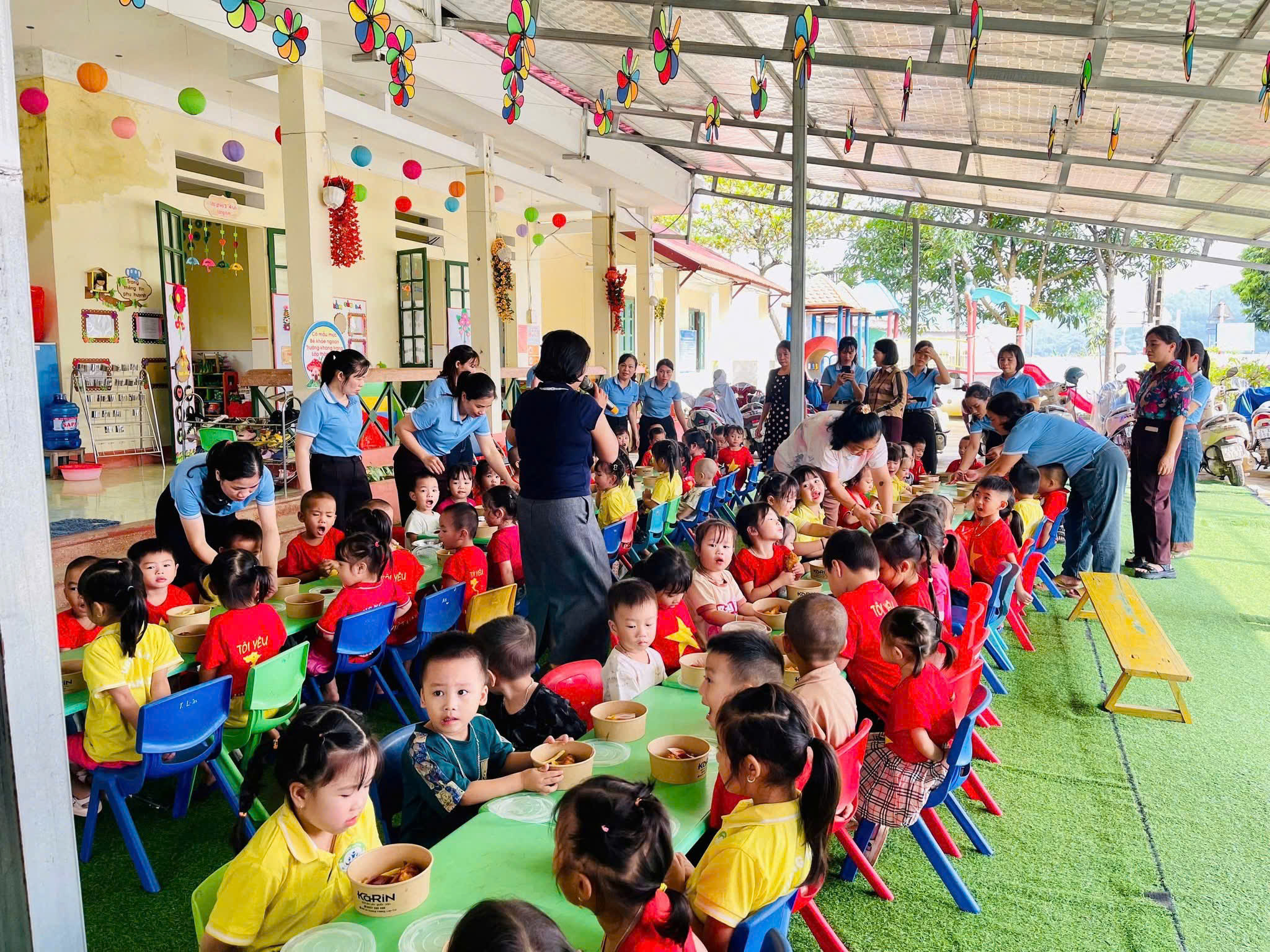 Trung thu yêu thương thắp sáng ước mơ cho trẻ em vùng cao Bát Xát 3 z7076917450585 0b93a6284da63024ec411652a8085a4d