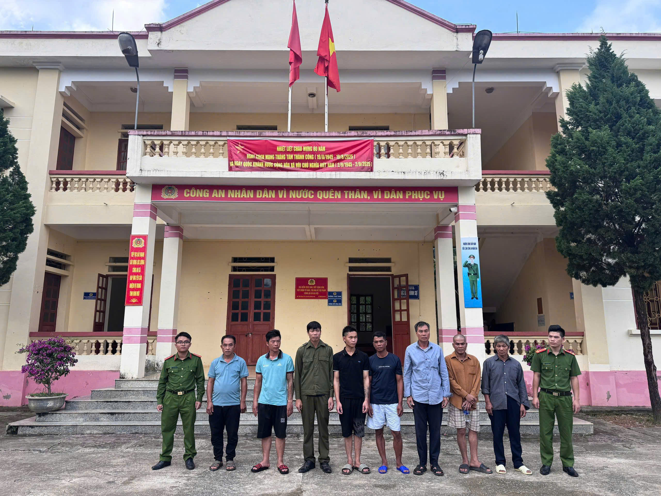 z7080654201460 d3f5560605ee067b4ad4bee65e2582ed