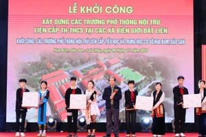 21d6f211f3484c0eb0efb795fde421a6 dantocnoitru1.jpg