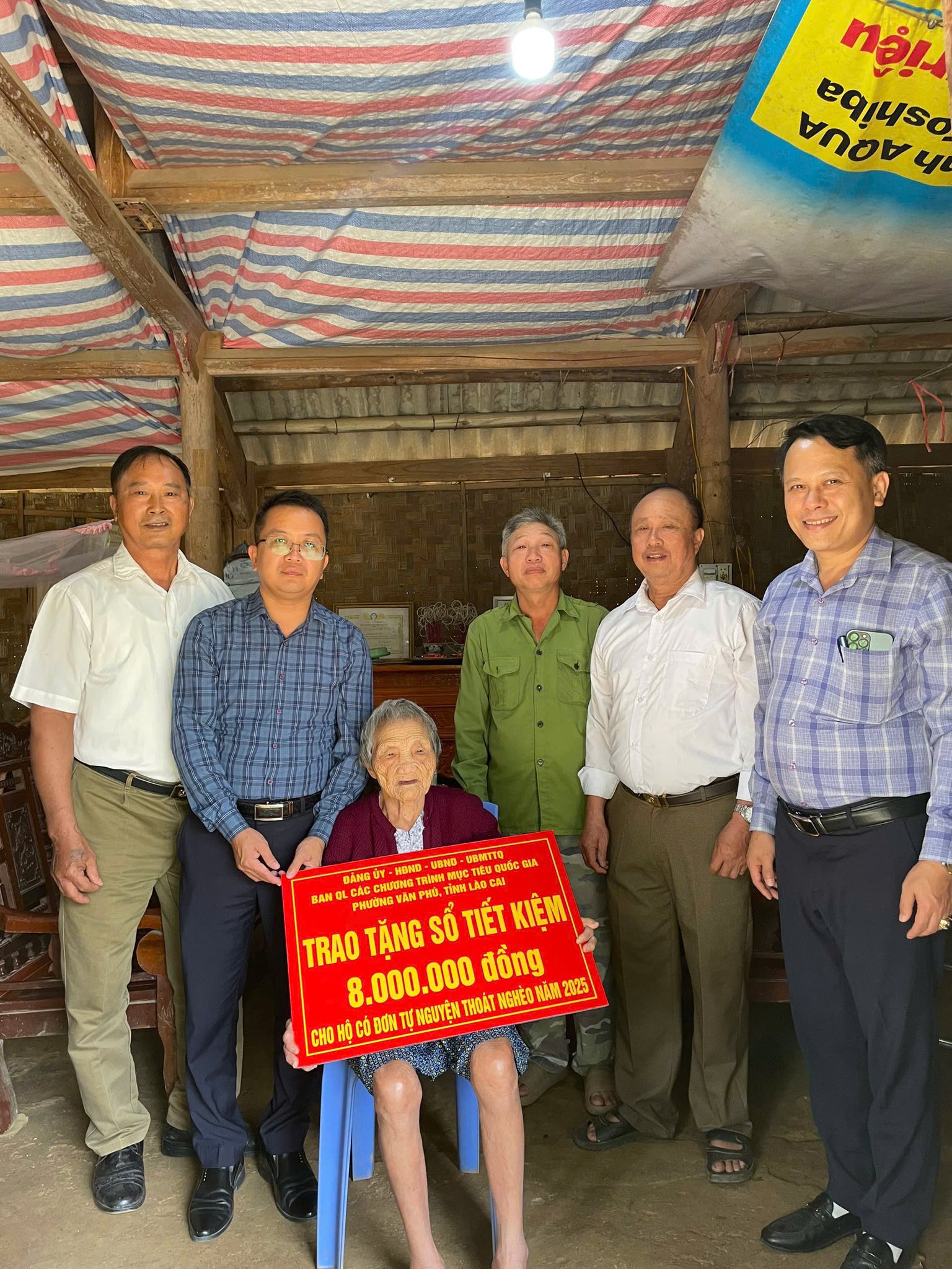 Phường Văn Phú: Lan tỏa tinh thần tự lực từ chương trình hỗ trợ hộ nghèo thoát nghèo 4 573868451 122174627516596209 8986648148111746473 n