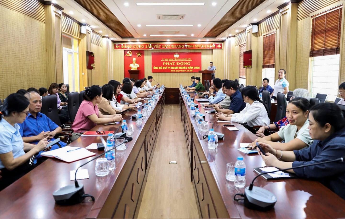 Bát Xát lan tỏa tinh thần sẻ chia, phát động ủng hộ Quỹ “Vì người nghèo” năm 2025 1 577005207 1257493009516709 8906442360043719597 n