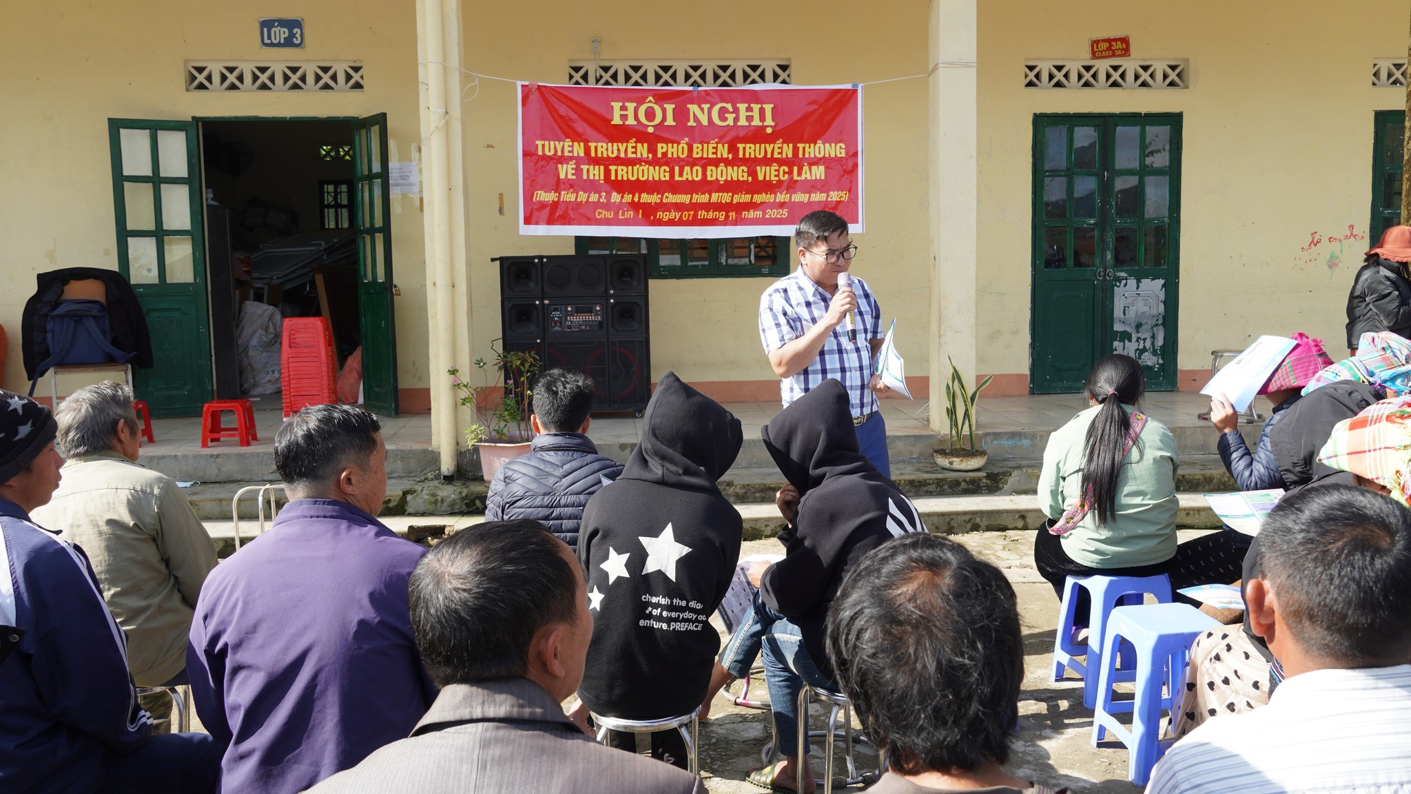 Tả Phìn tuyên truyền thị trường lao động: Mở hướng đi mới cho người dân vùng cao 1 577484789 1366123238857071 3011347396903177288 n