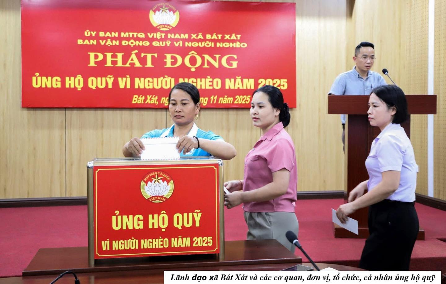 Bát Xát lan tỏa tinh thần sẻ chia, phát động ủng hộ Quỹ “Vì người nghèo” năm 2025 3 577878666 1257492956183381 3656405554127851293 n
