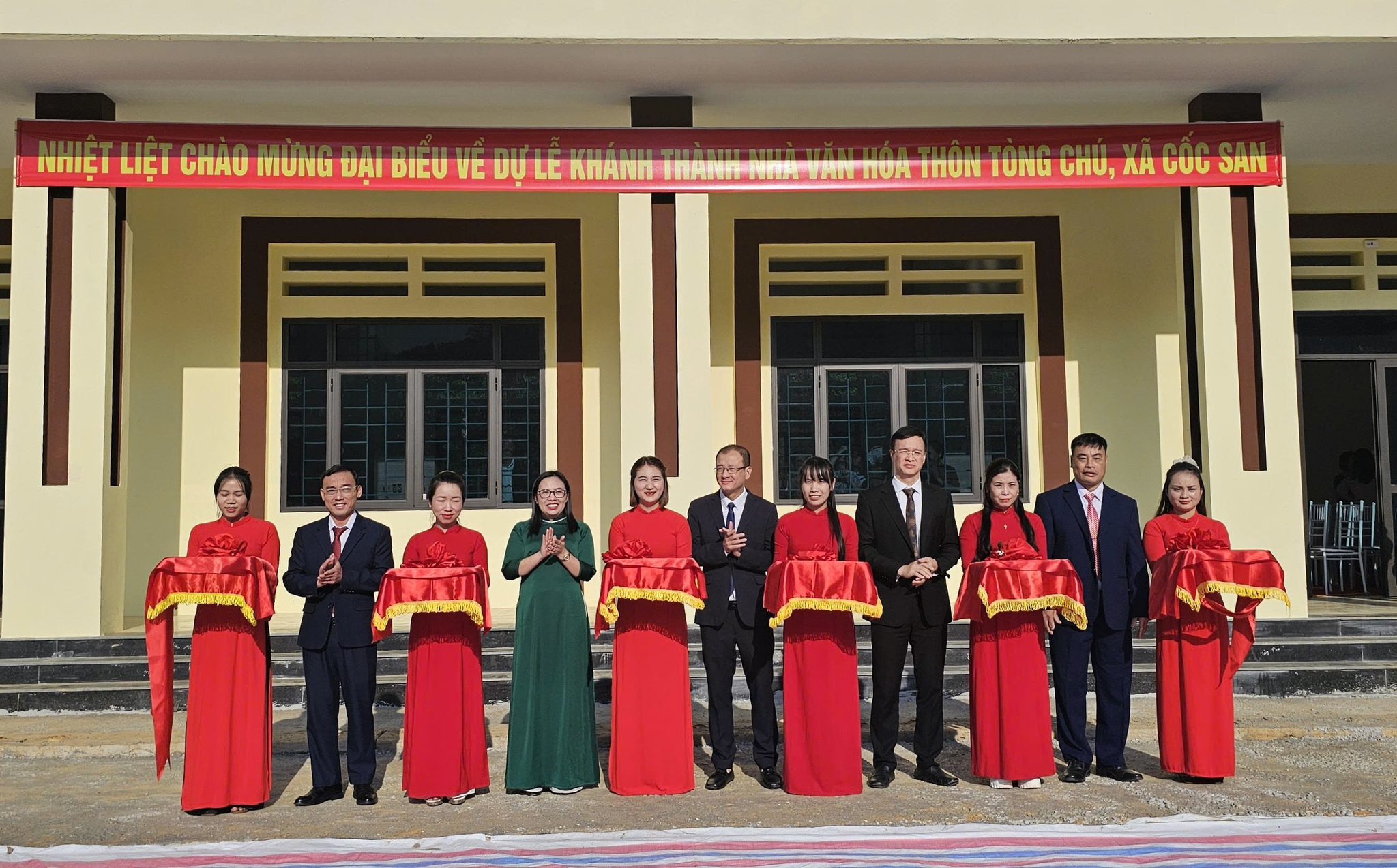 Xã Cốc San khánh thành Nhà văn hoá thôn Tòng Chú, rộn ràng Ngày hội Đại đoàn kết toàn dân tộc 2025 7 580572259 861268656409624 6267586144774288733 n 1