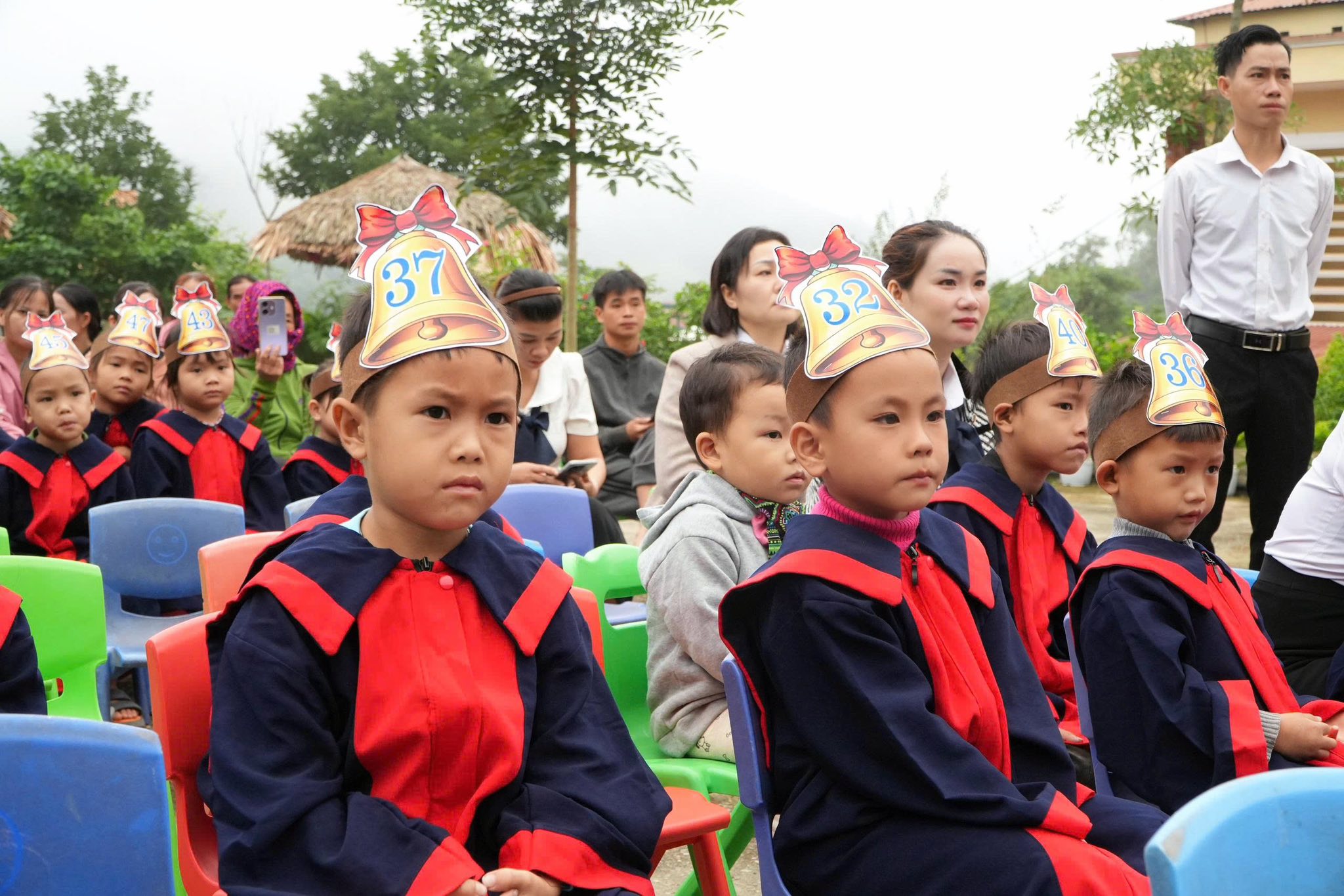 Rộn ràng “Rung chuông vàng” ở Trường MN Xuân Thượng: Ngày hội tri thức nuôi dưỡng ước mơ tuổi thơ 4 581023707 1408675561264799 8688234993403544174 n