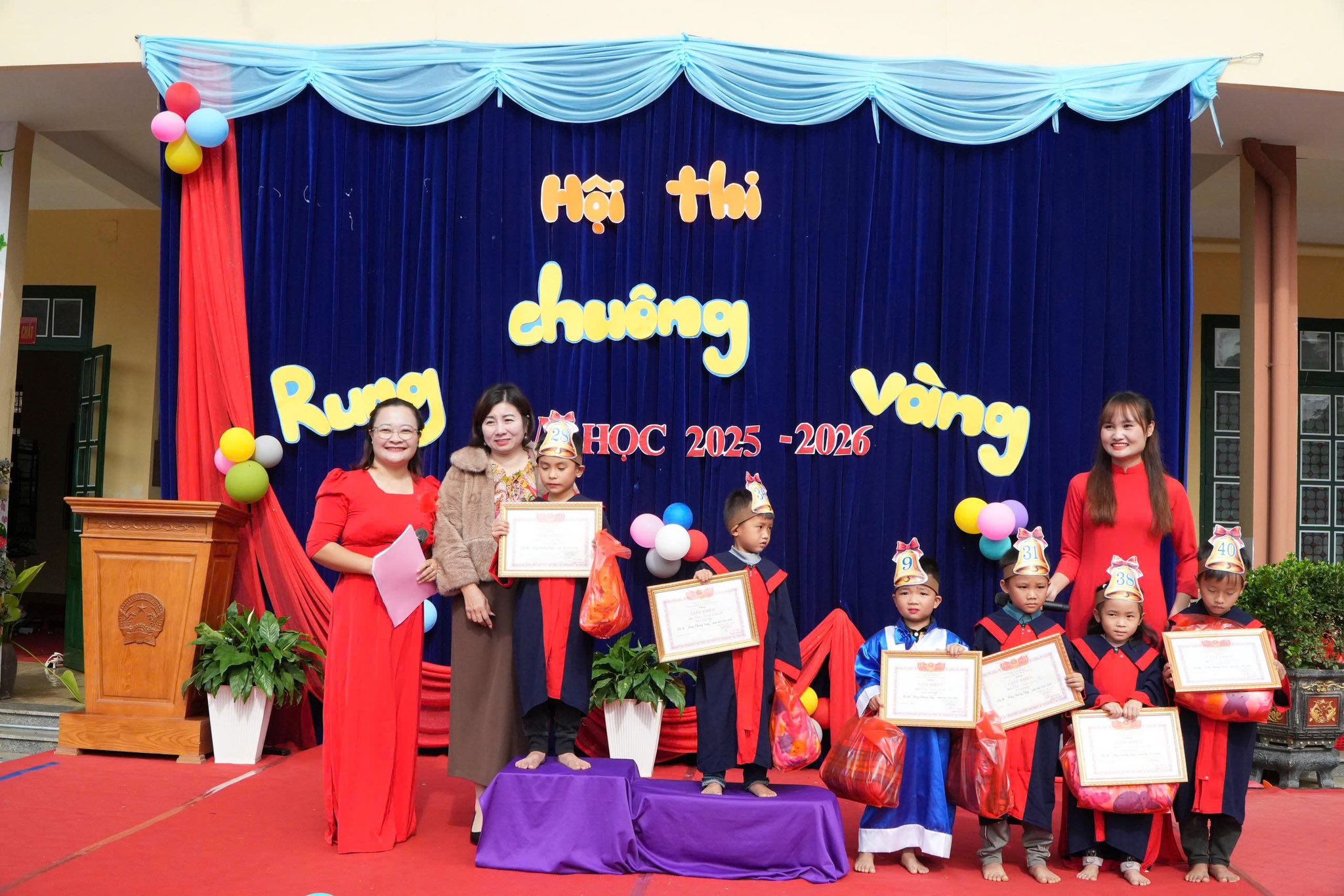 Rộn ràng “Rung chuông vàng” ở Trường MN Xuân Thượng: Ngày hội tri thức nuôi dưỡng ước mơ tuổi thơ 9 581023707 1408676171264738 8453295510179554600 n