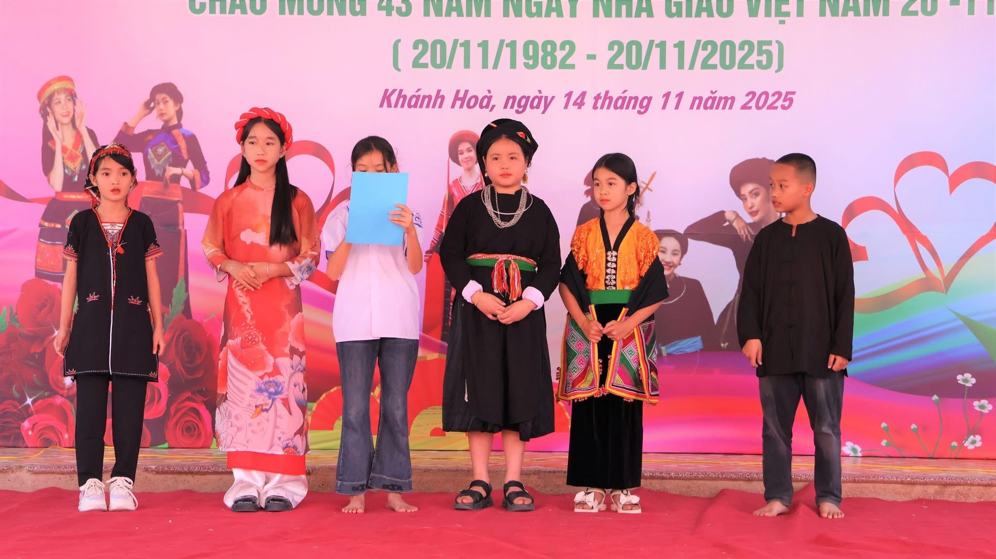 Trường TH&THCS Khánh Hoà rực rỡ sắc màu văn hoá trong chuỗi hoạt động chào mừng 20/11 2 581734546 1194143242822702 477205624654443501 n