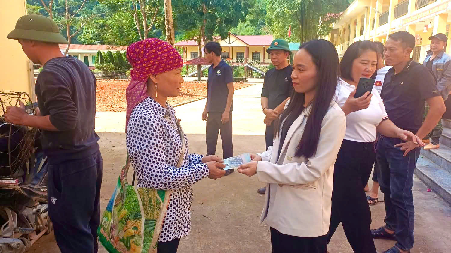 Gieo sinh kế – Gieo hy vọng: Hành trình trao yêu thương của Thiện tâm Thanh Quang tại xã Nghĩa Đô 7 581929483 1410123721119983 2952416242155052545 n 1