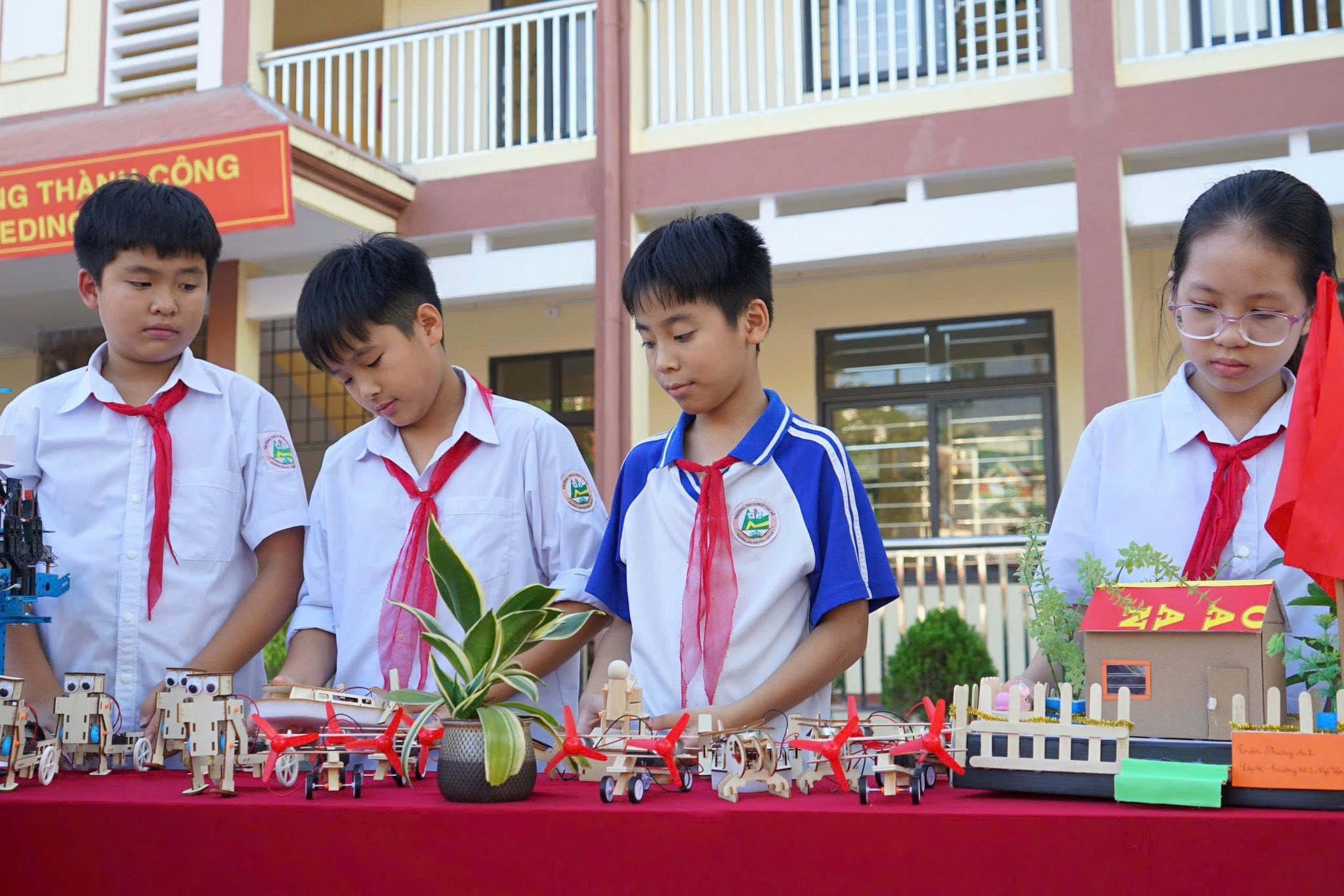 581931868 860548003148356 3171944802773570358 n