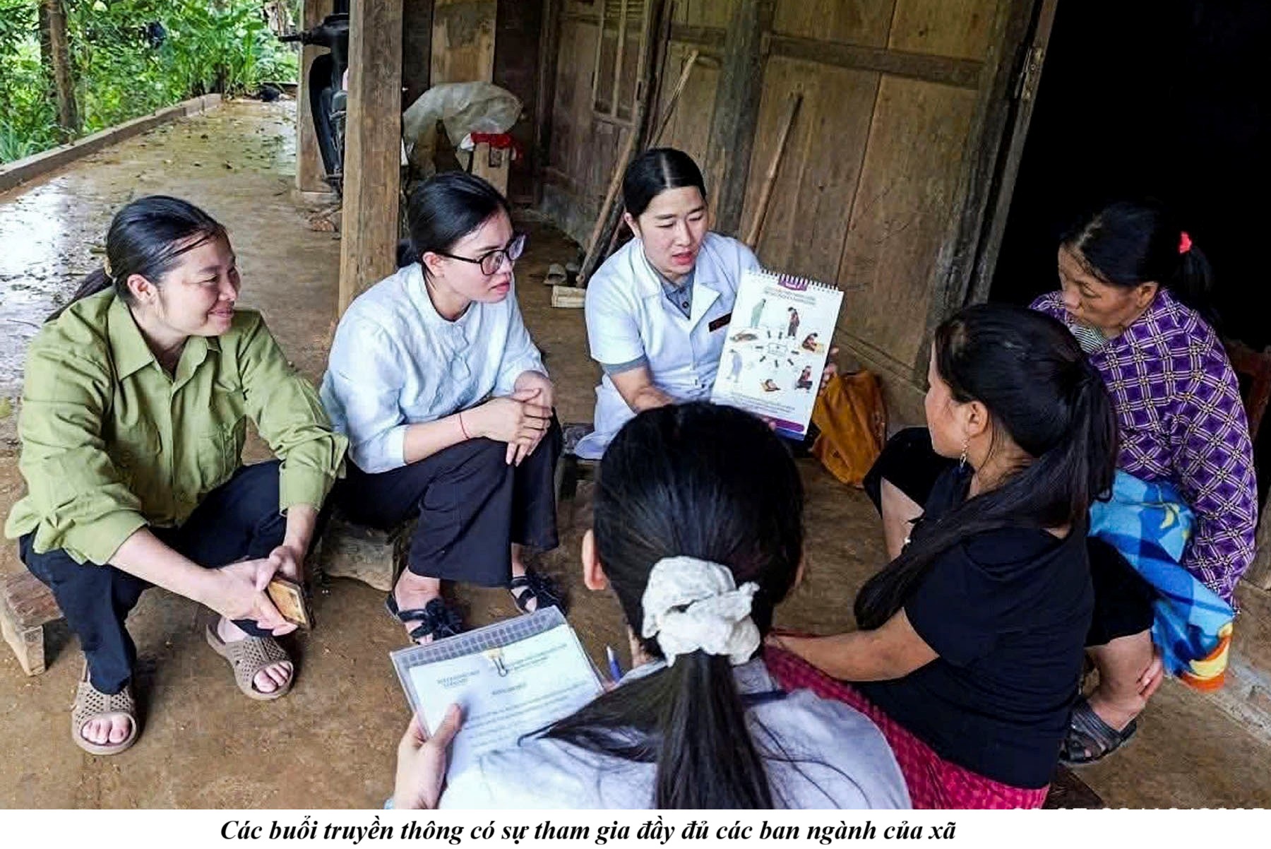 Bản Xèo quyết tâm chấm dứt sinh con tại nhà: Thay đổi từ nhận thức để bảo vệ sức khỏe phụ nữ và trẻ em 5 581932869 767397896359020 2116923684260120714 n