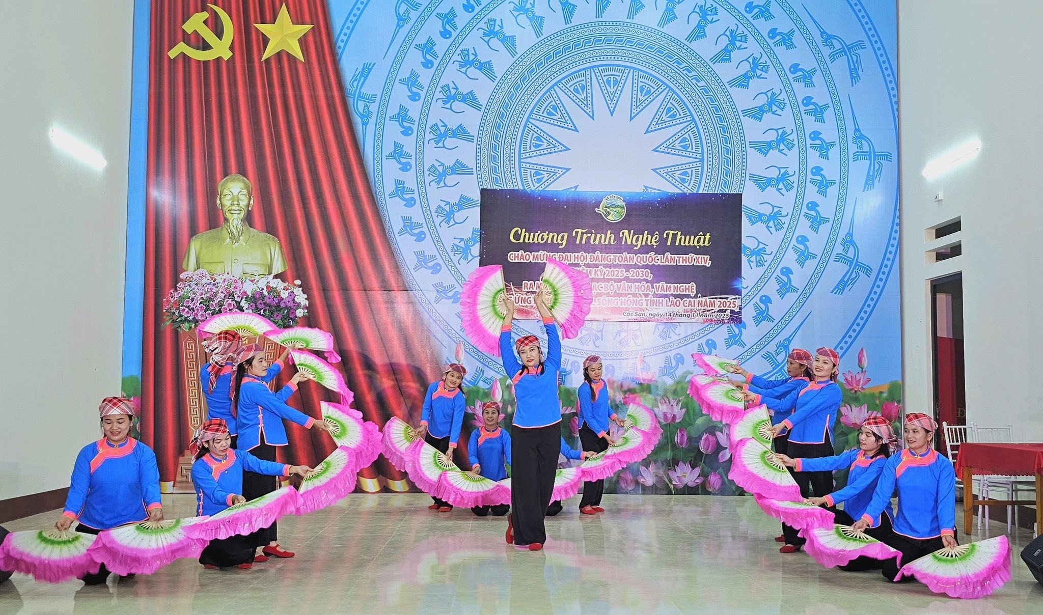 Xã Cốc San khánh thành Nhà văn hoá thôn Tòng Chú, rộn ràng Ngày hội Đại đoàn kết toàn dân tộc 2025 4 581932988 861268663076290 86683152400436755 n