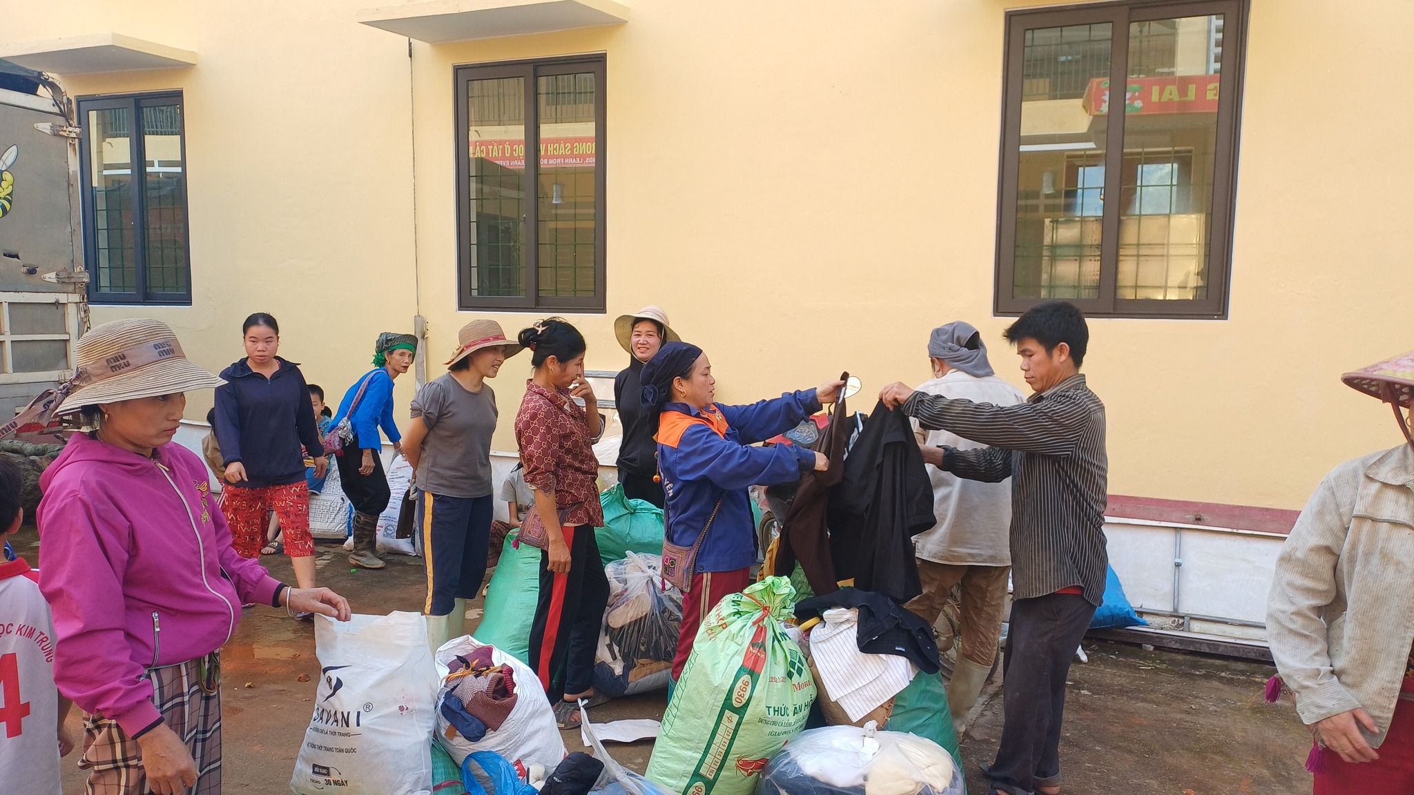 Gieo sinh kế – Gieo hy vọng: Hành trình trao yêu thương của Thiện tâm Thanh Quang tại xã Nghĩa Đô 4 581958006 1410123594453329 545772971015290955 n