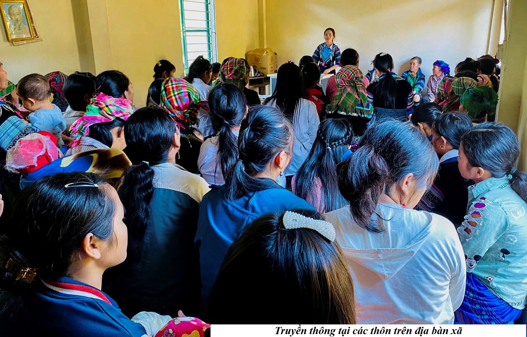 Bản Xèo quyết tâm chấm dứt sinh con tại nhà: Thay đổi từ nhận thức để bảo vệ sức khỏe phụ nữ và trẻ em 2 582684663 767397813025695 1176262854638430321 n