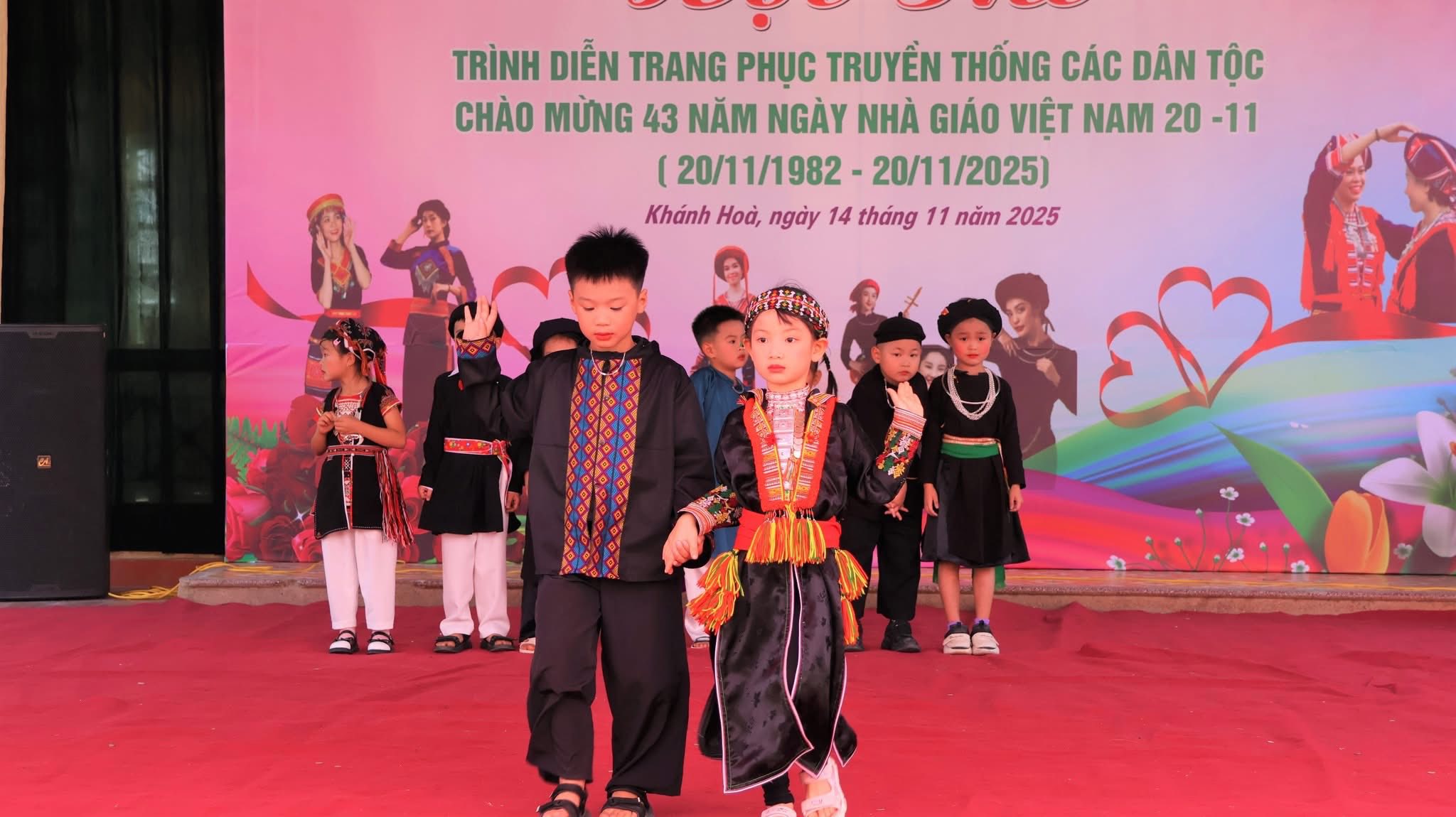 Trường TH&THCS Khánh Hoà rực rỡ sắc màu văn hoá trong chuỗi hoạt động chào mừng 20/11 7 583334751 1194143212822705 8303952841282242465 n