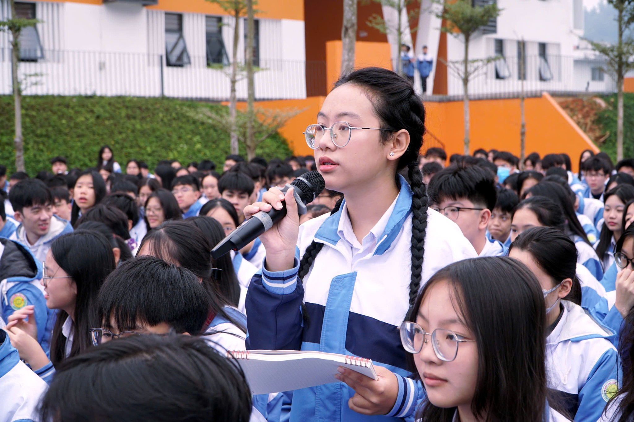 Tỉnh đoàn Lào Cai tổ chức Chiến dịch truyền thông “Xây dựng tình bạn đẹp – nói không với bạo lực học đường” cấp tỉnh năm 2025 4 587306499 1156812003309668 2311554926528014314 n