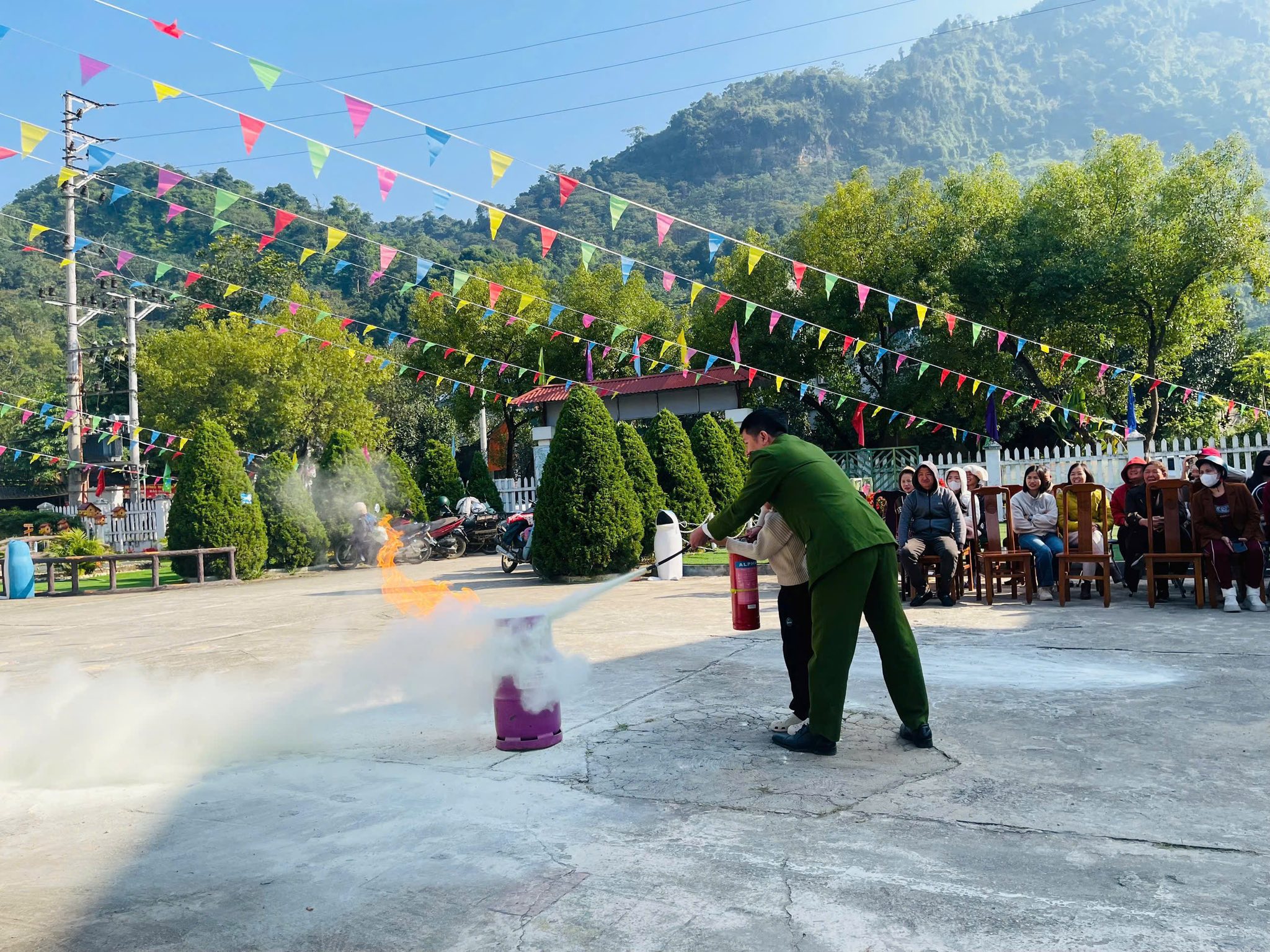 588913945 122227035860090189 3499652854729450429 n