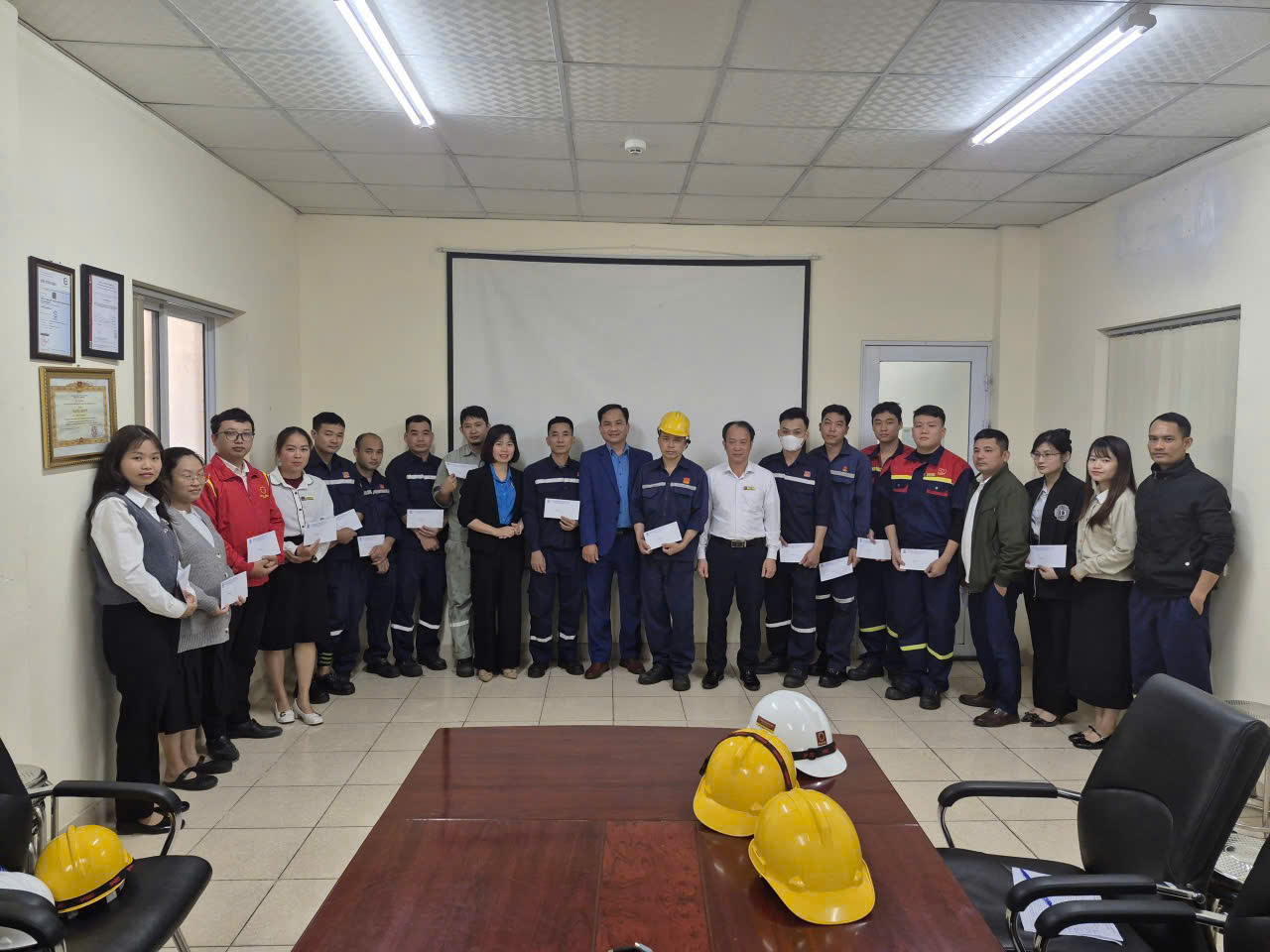 590468730 122145719504920501 1401397616602885410 n