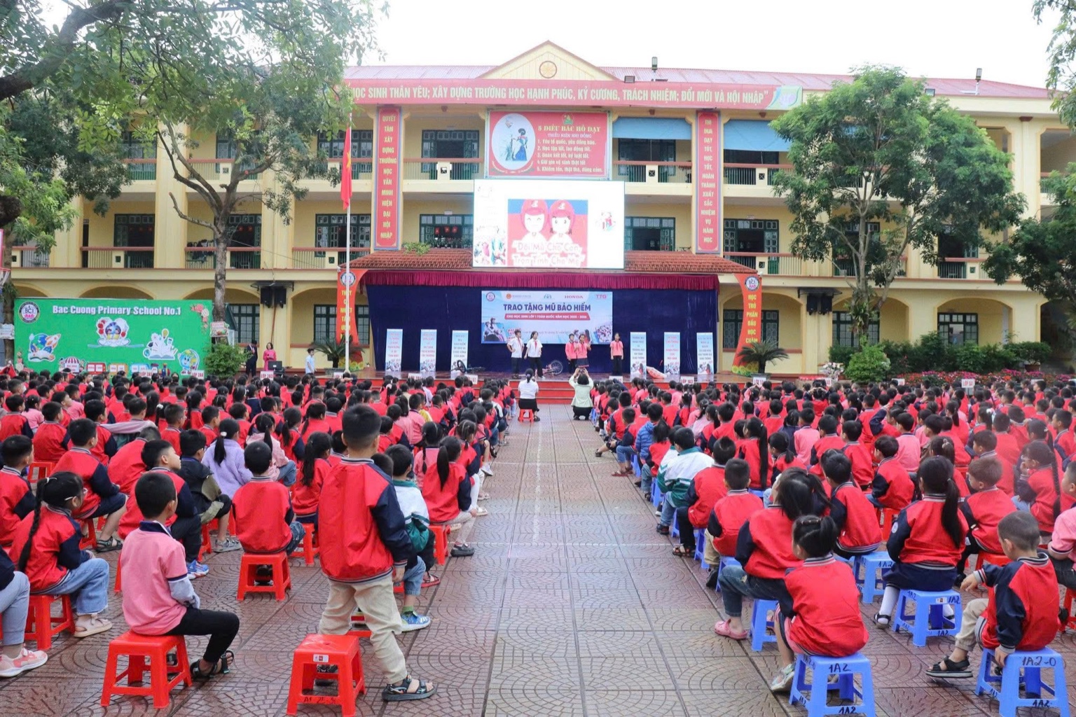 ECAA7E23 F129 4A4B ADD4 39DFC0E373D8