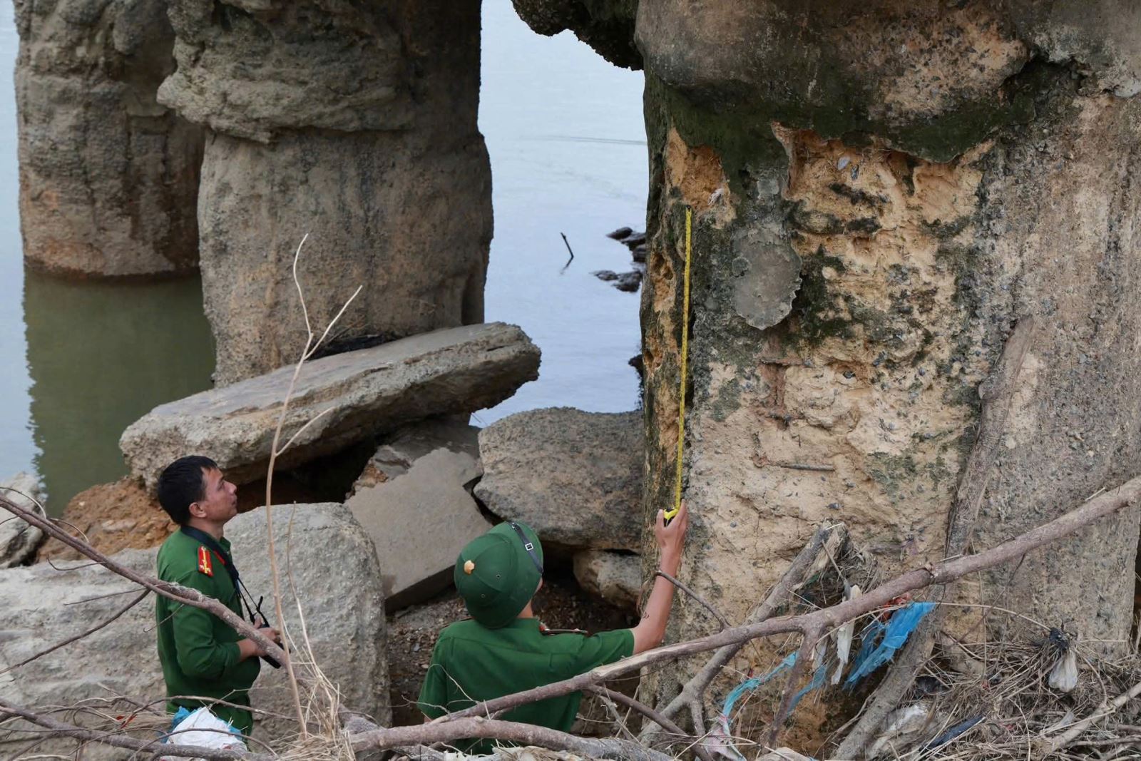 z7191344894026f14ea19d7824fbe15f2151013d26d7f5 1762423883889 17624238841031748629075