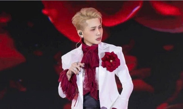 Ca sĩ Jack bị đình chỉ biểu diễn 9 tháng, ca sĩ và công ty bị phạt 105 triệu đồng 1 Ca sĩ Jack bị đình chỉ biểu diễn 9 tháng, ca sĩ và công ty bị phạt 105 triệu đồng