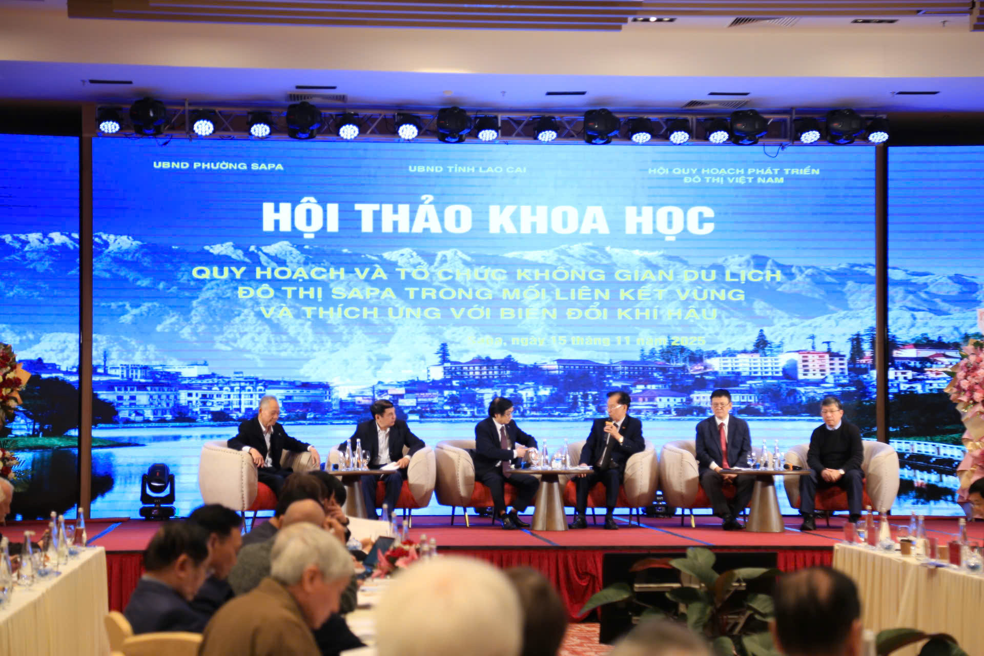 z7226251002404a573bf1352100f24010ca01f267777bb 1763201541919866861556