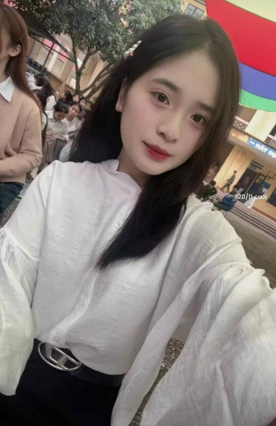 Nhan sắc tuổi 17 của Hoa khôi giải bóng đá dân tộc 6 126f43fe bf5c 4444 94b6 aba3a5b828d8 17651657272821308059373 1765169163027 17651691632581708482449