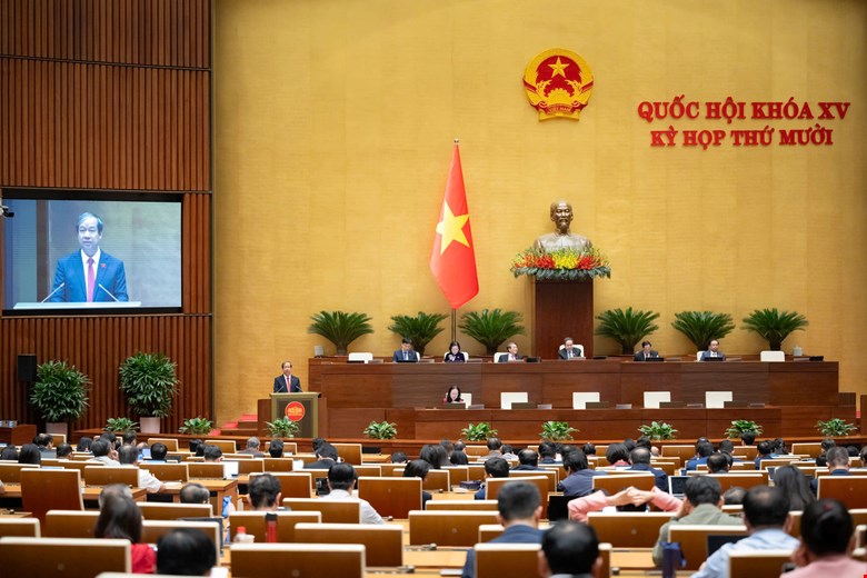 Từ năm 2026, bỏ bằng tốt nghiệp THCS, thống nhất bộ sách giáo khoa dùng chung 2 202512101034279410 Z