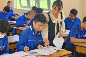 20f6a04eb1b8483cb481de06a55c241e