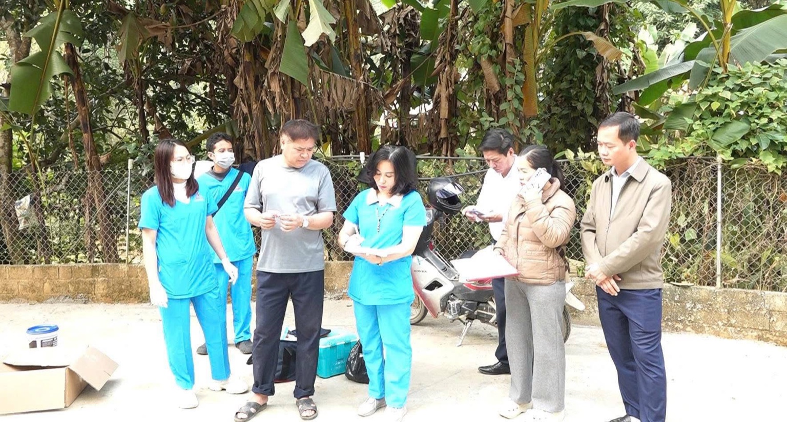 Yên Thành tổ chức khám và tiêm phòng dại miễn phí cho vật nuôi: Chung tay bảo vệ sức khỏe cộng đồng 2 2F758C70 F629 4C55 9C94 5A498B399C0D