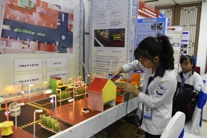 328f2f26ef1b427d986e43794cfa8051 quy che cuoc thi nghien cuu khoa hoc ky thuat.jpg