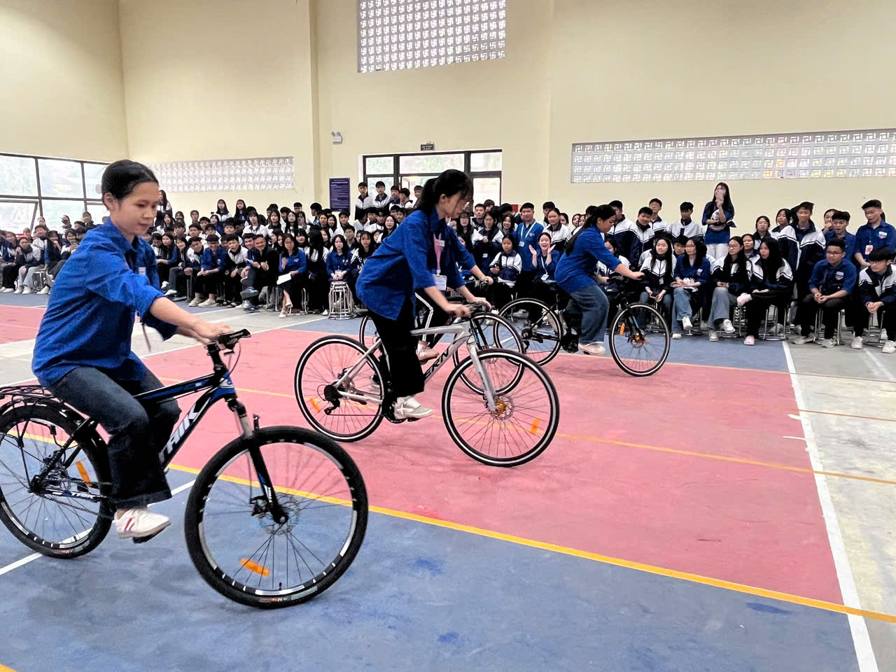 Ngày hội văn hóa giao thông: Lan tỏa ý thức an toàn trong giới trẻ Lào Cai 594507634 1164689682521900 2184836204821513320 n