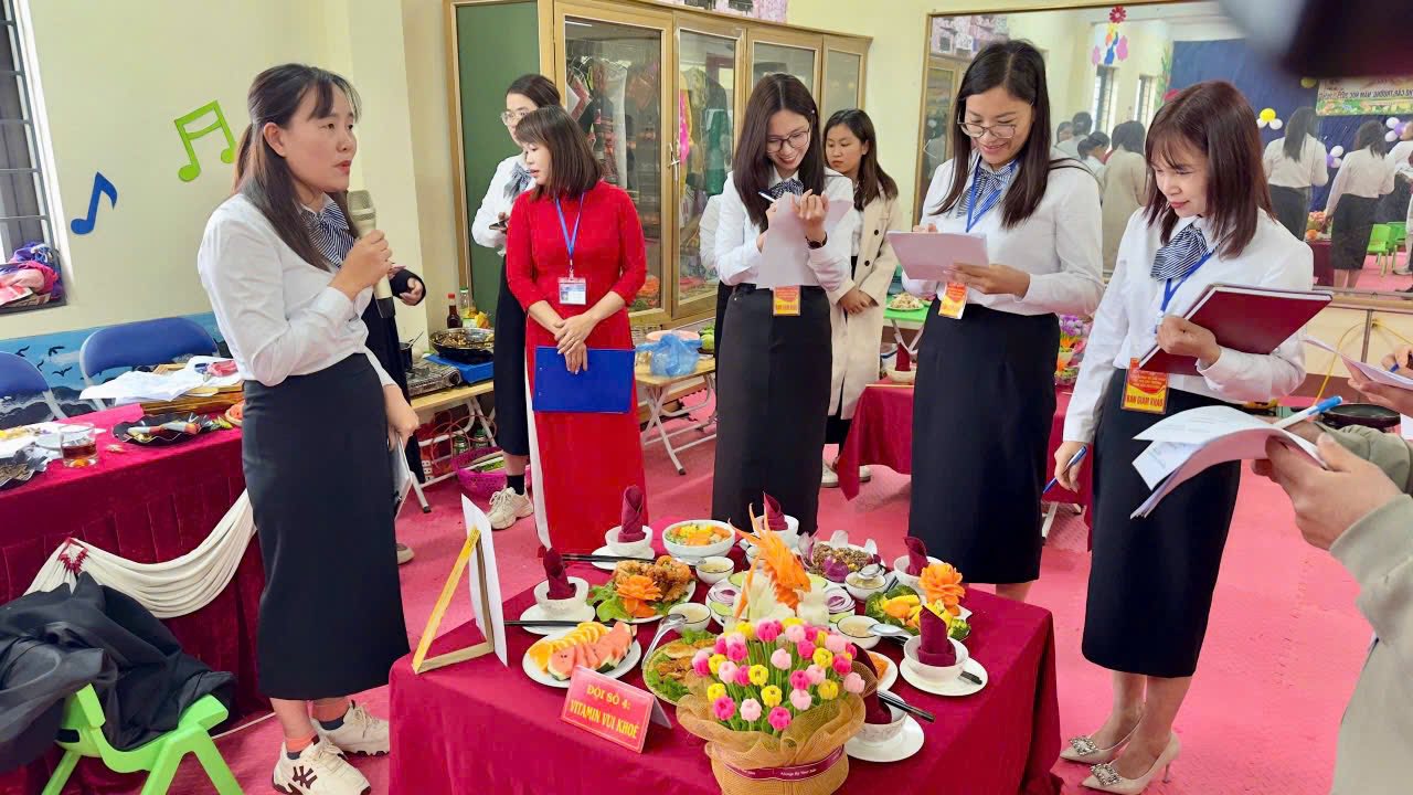 Lan tỏa thói quen ăn uống lành mạnh từ Hội thi “Dinh dưỡng và Sức khỏe trẻ thơ” 5 595065862 1390434446425950 4545836921317897630 n