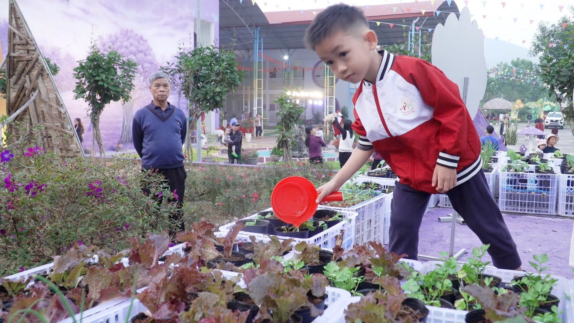 Lớp học giữa thiên nhiên xanh – Hành trình gieo mầm hạnh phúc cho trẻ mầm non Cam Đường 10 596960097 881797907690032 7347418017316159598 n