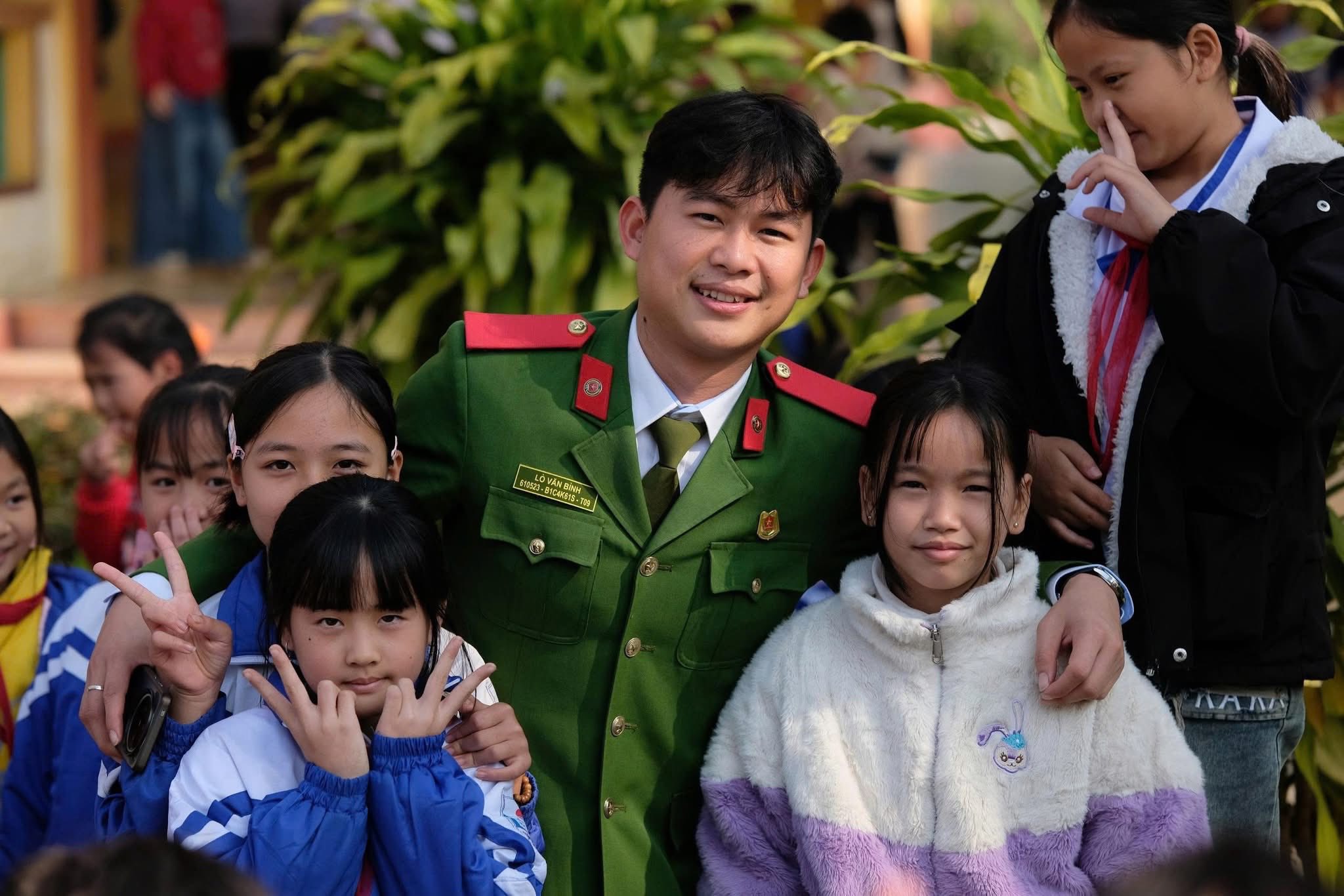 Bữa cơm ấm giữa mùa đông vùng cao Nghĩa Tâm 2 597193582 1168038005482748 8955366336132930965 n