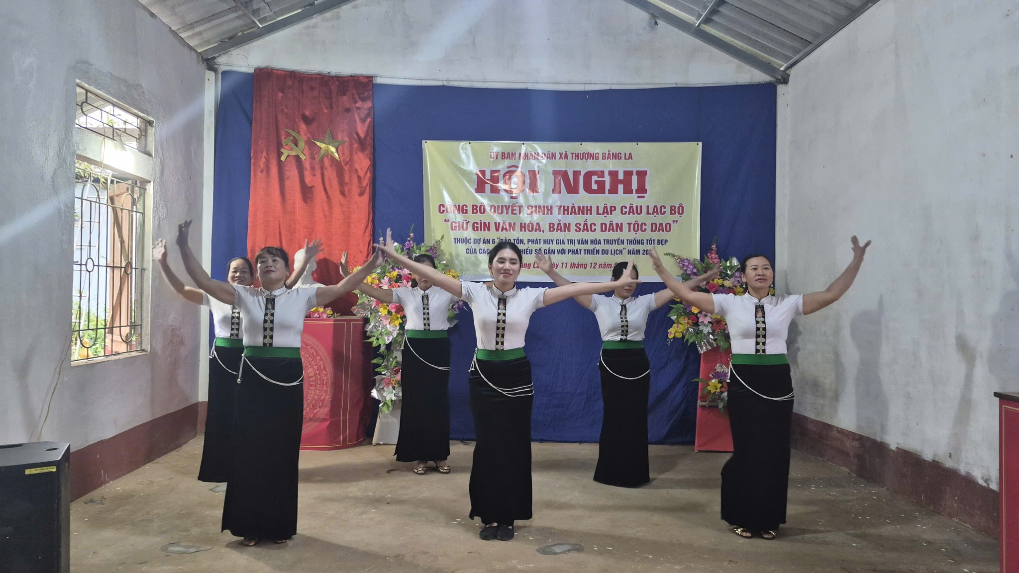 Thượng Bằng La thành lập Câu lạc bộ gìn giữ bản sắc Dao: Lan tỏa di sản từ cộng đồng 4 597229617 122152952342924737 4577542820467283833 n