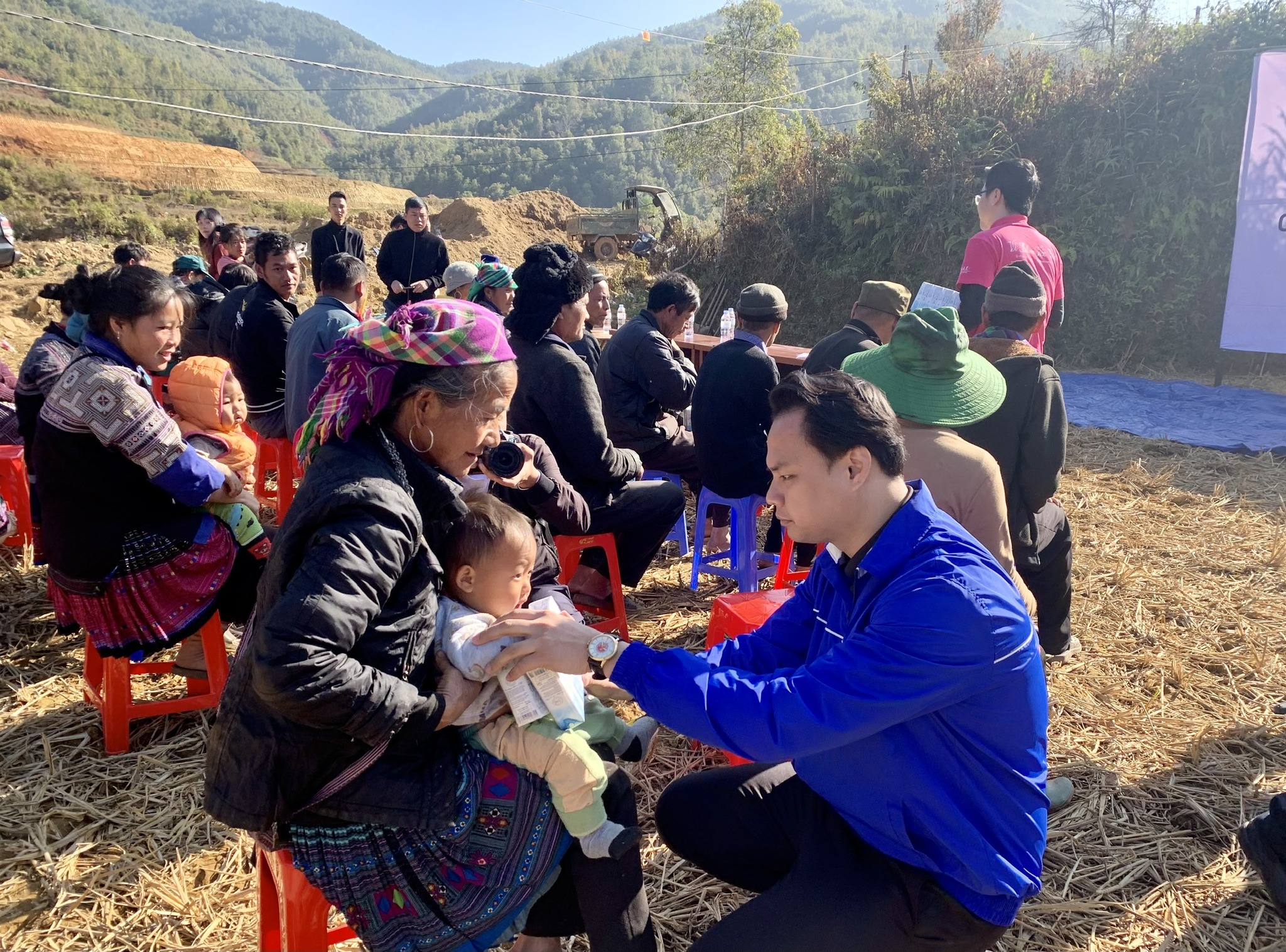 Khởi công cầu Háng Gàng: Nhịp nối yêu thương nơi vùng cao Lao Chải 7 597373785 1168362218821313 3922696715314298470 n