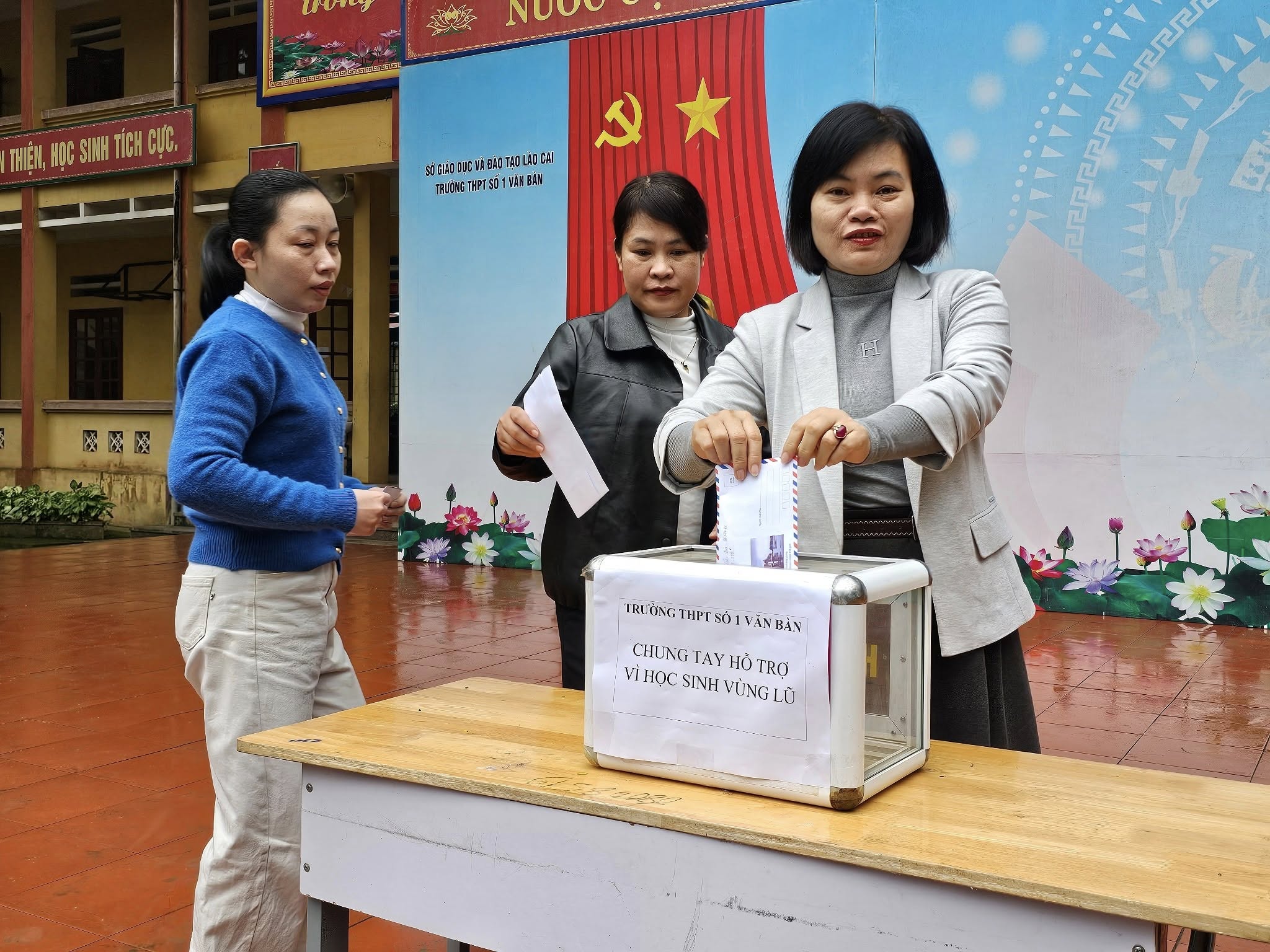 Tấm lòng từ mái trường vùng cao huớng về miền Trung ruột thịt 1 597377977 1167578542189011 4974396692133238732 n