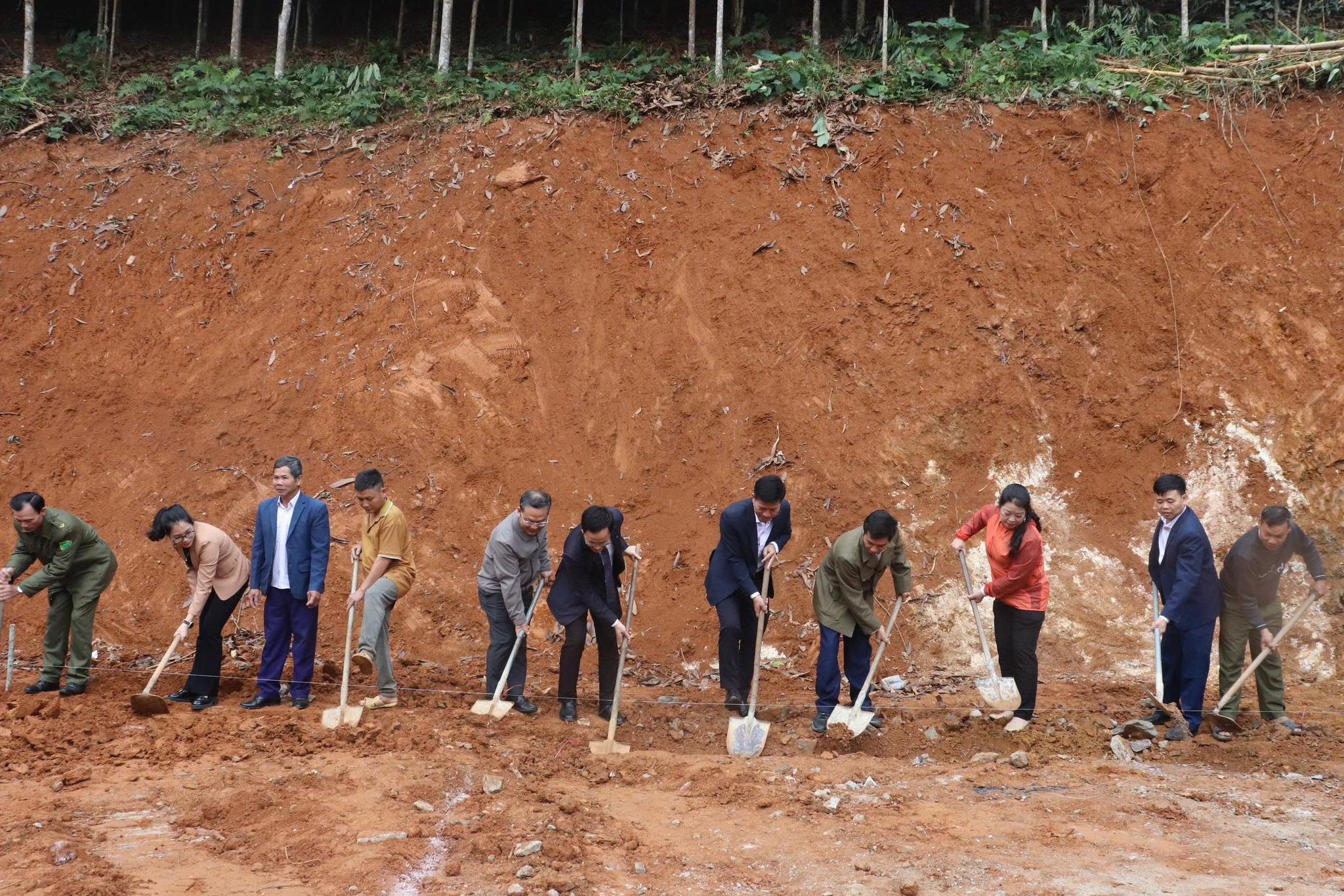 Khởi công Nhà Đại đoàn kết ở Lào Cai: Thêm một điểm tựa ấm lòng sau bão 4 597391596 879702014566288 1728209015782208616 n