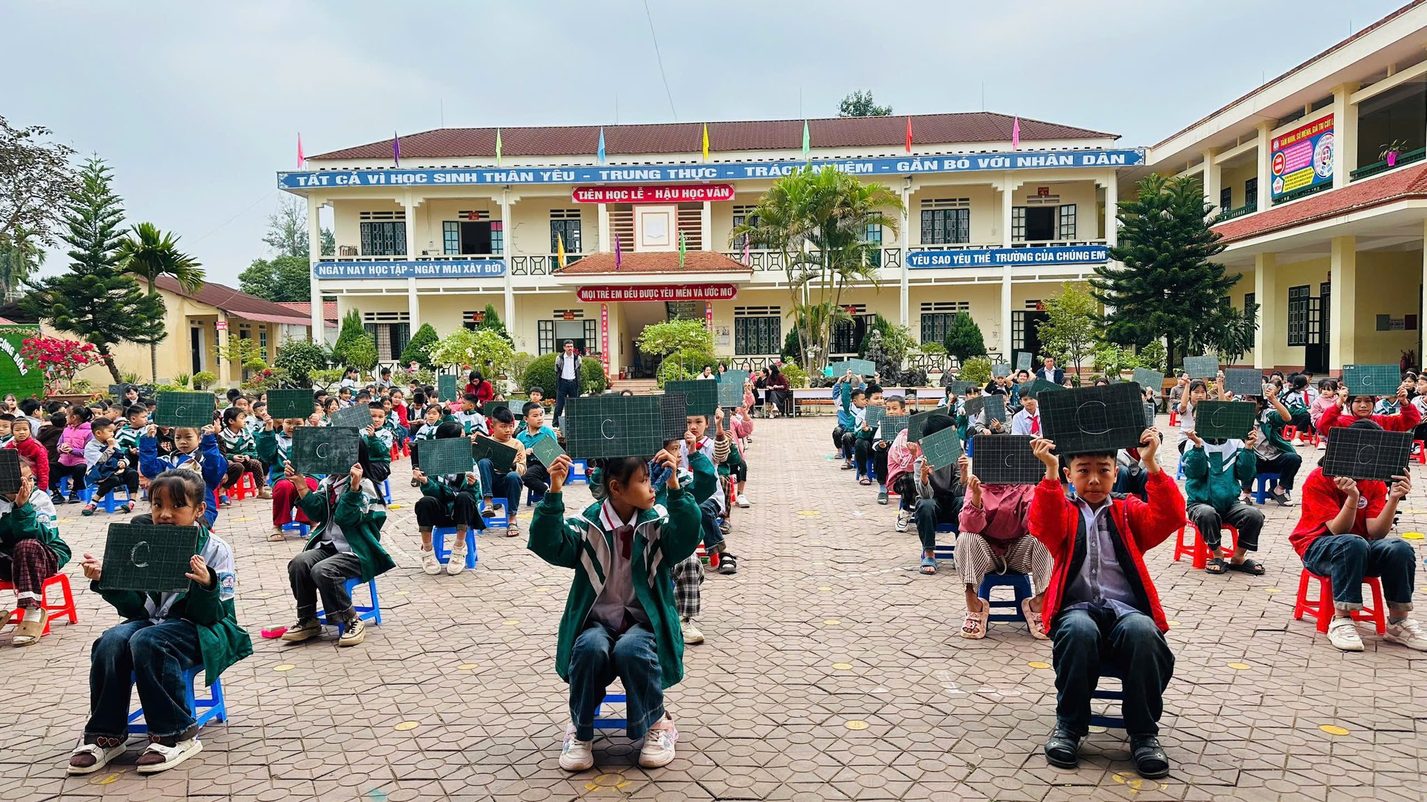 600143972 1211943467706243 3205214411434728967 n