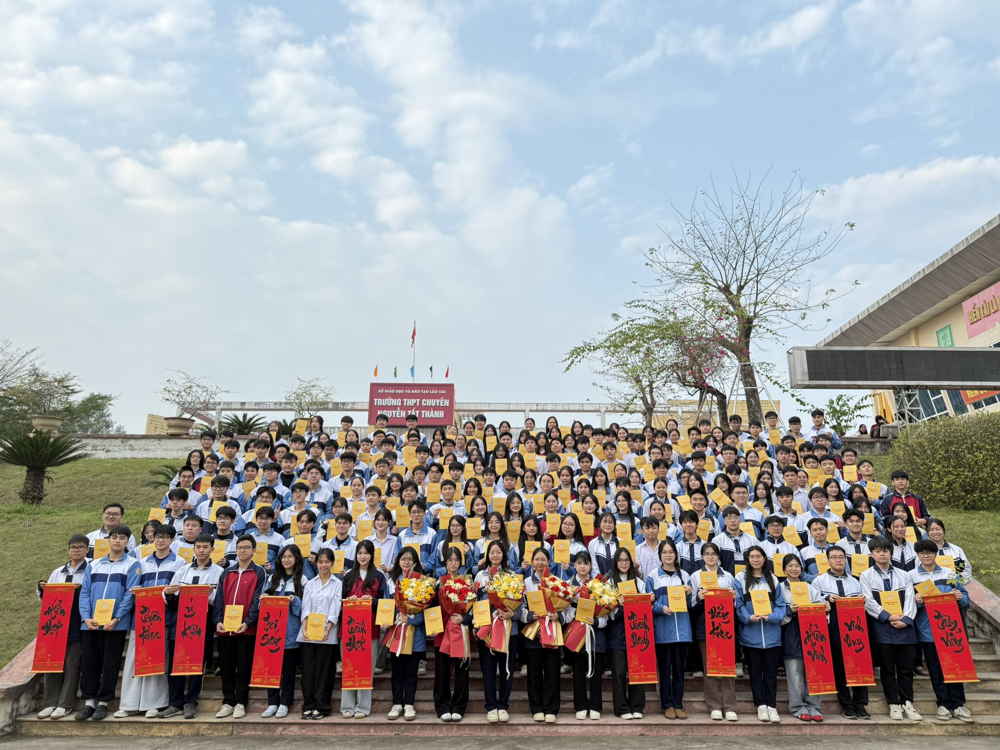 Tiếp lửa đam mê, nâng bước học trò Lào Cai chinh phục kỳ thi học sinh giỏi quốc gia 5 600254814 1376592550930075 6890564727404389510 n