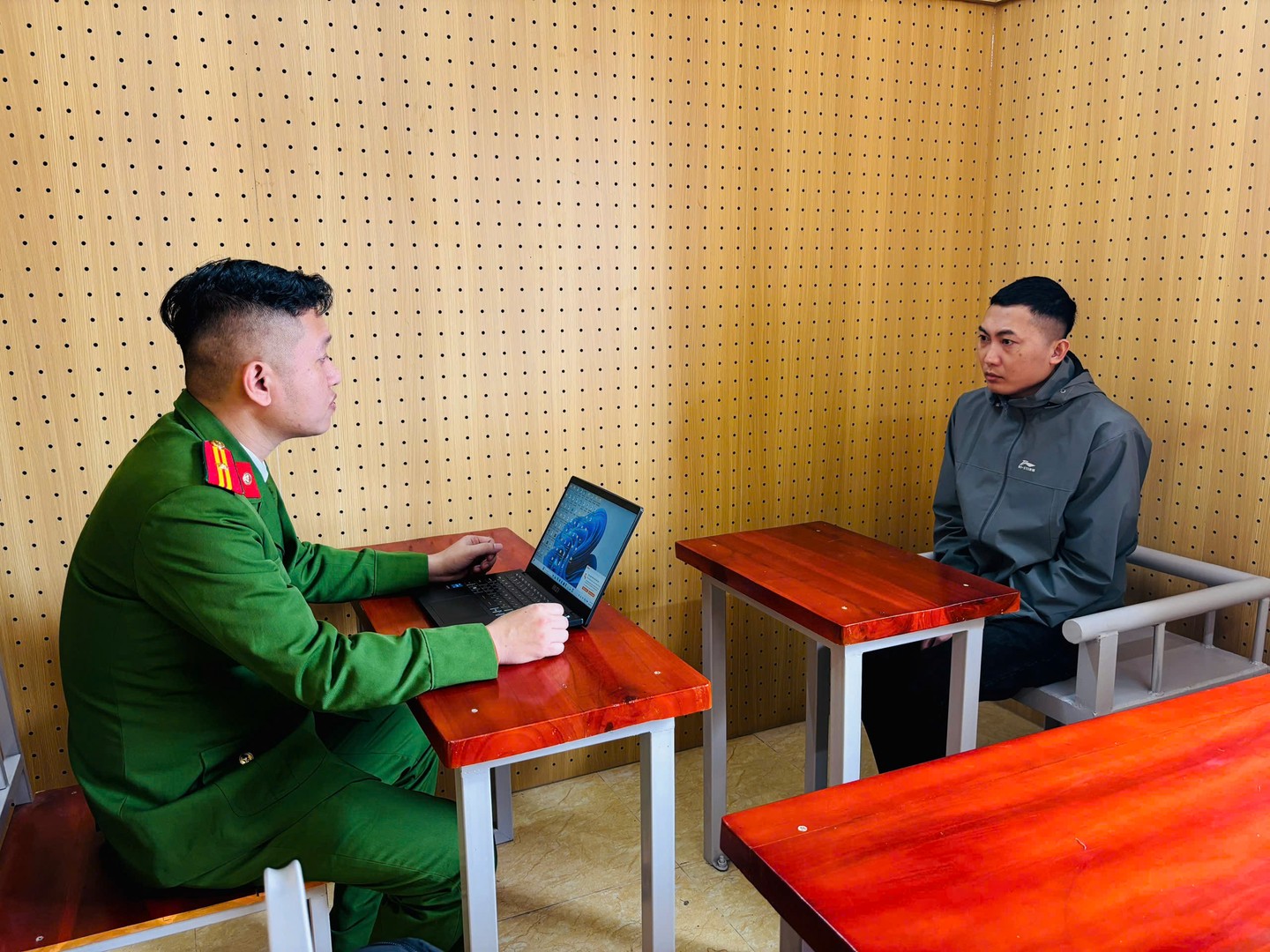 photo library 20251228185427 0bcc564f a4de 42d9 91ce cb7e1fb323d8 co quan ieu tra lam viec voi luong xuan duyen