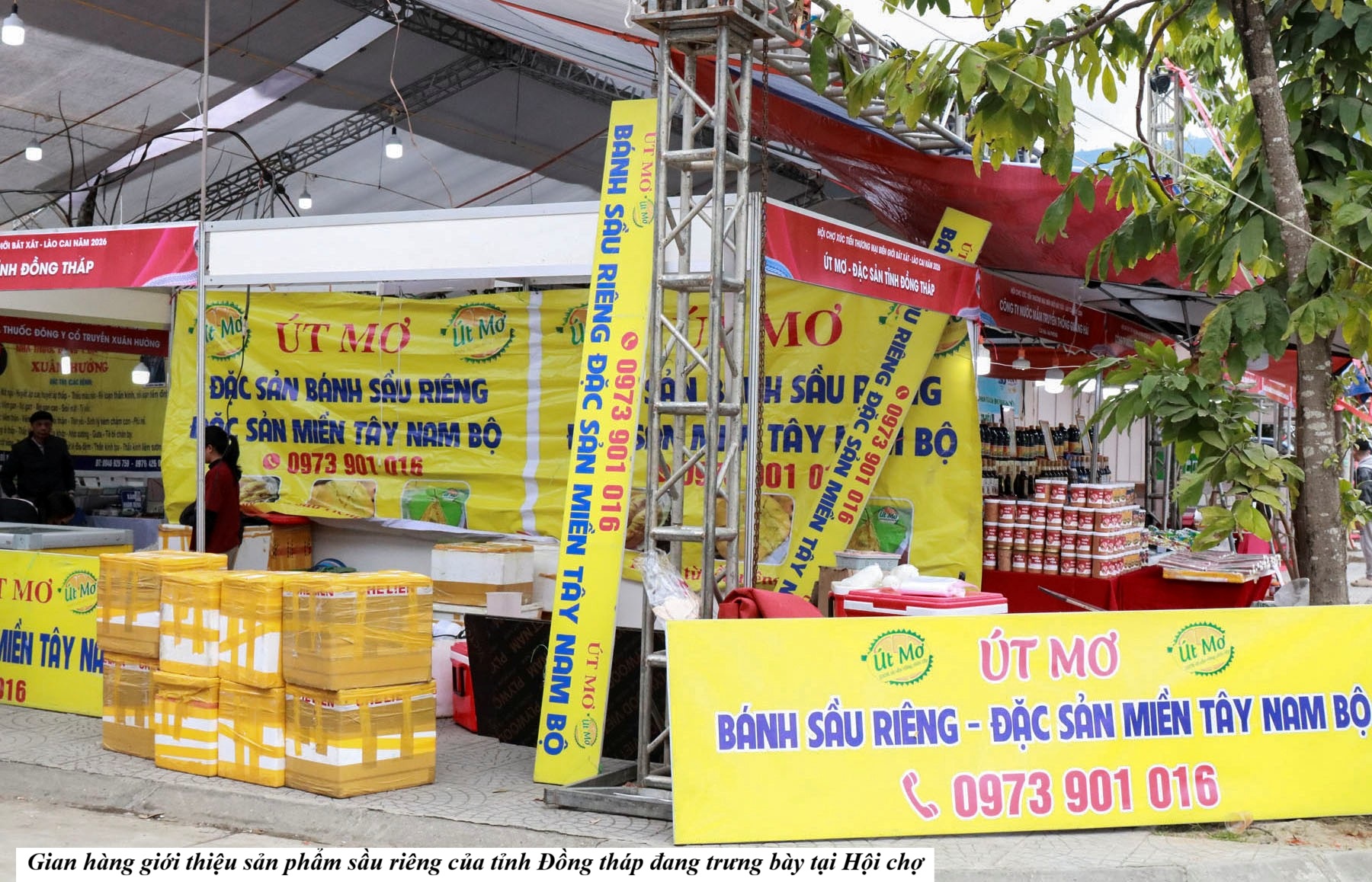 Anh Quang Phan Trung tam Van hoa TT TT khu vuc Bat Xat.lco .02