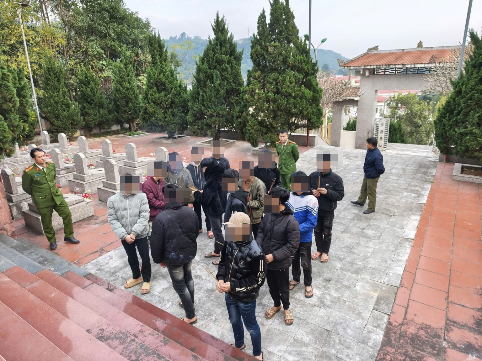 B0E7C91A C6D3 432F 833B 82706F5B5F86