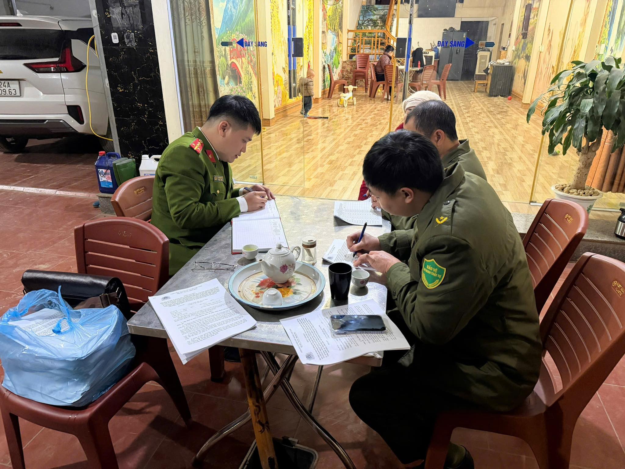 CAX Van Ban Tong kiem tra cu tru toan dan bao ve an toan cho moi nha