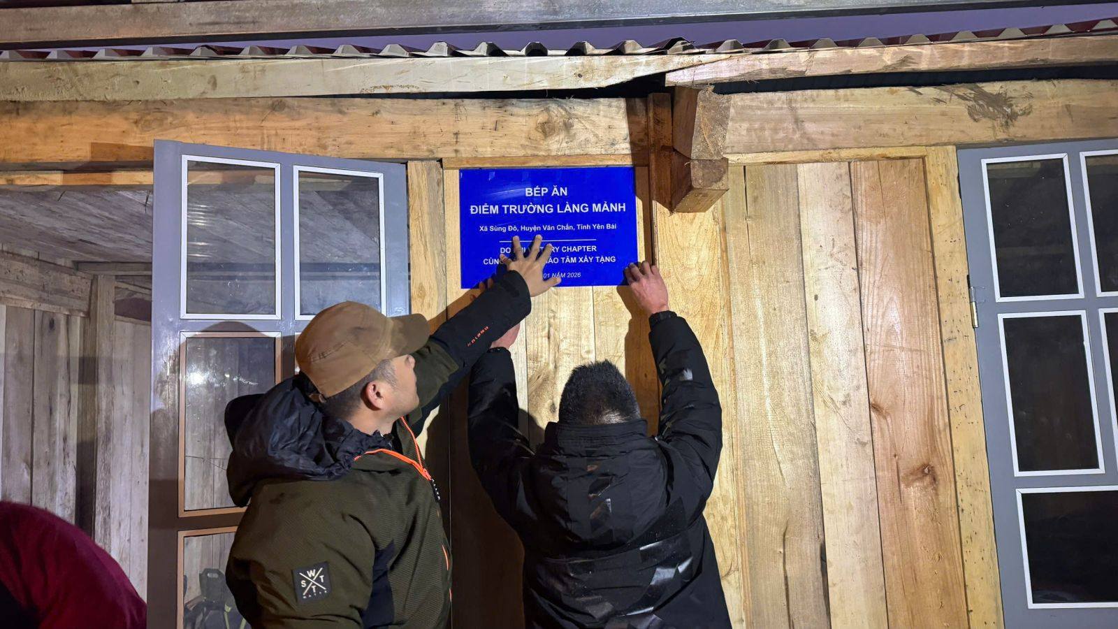 Cac em nho bieu dien van nghe mang sac mau van hoa vung cao trong ngay hoi y nghia