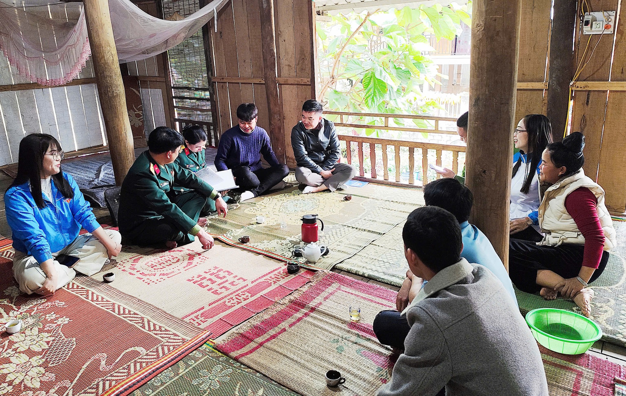 Can bo chien si va cac ban nganh dong vien thanh nien giu gin suc khoe phat huy truyen thong san sang len duong bao ve To quoc