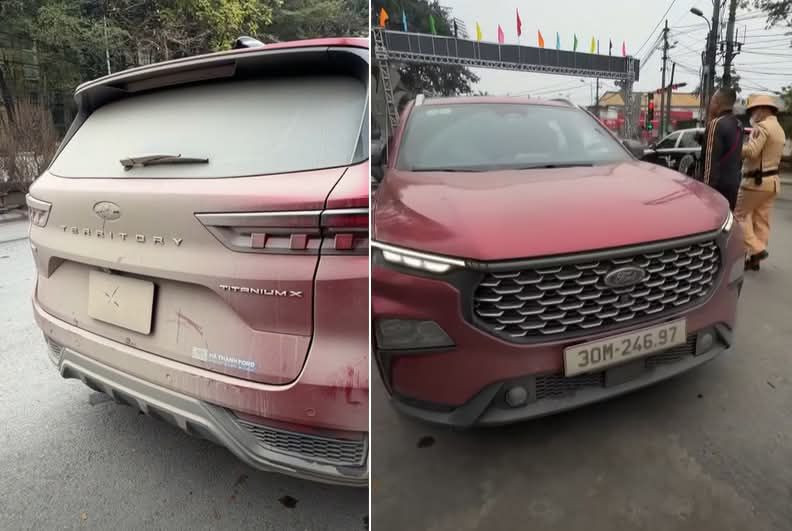 Chiec xe Ford Territory bi bui ban che toan bo bien so phia sau Anh cat tu clip