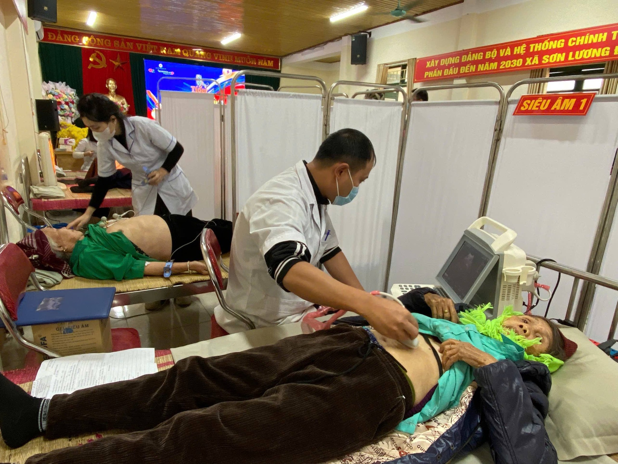 Ấm áp “Tết Nhân ái” nơi vùng cao Lào Cai 5 Hoat dong sieu am tham kham chuyen sau duoc trien khai ngay tai co so mang dich vu y te den gan hon voi nguoi dan