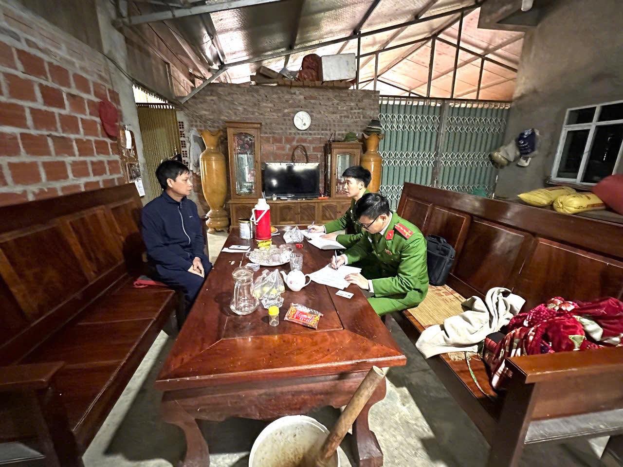 Luc luong Cong an xa lam viec truc tiep voi nguoi dan tai ho gia dinh bao dam cong khai minh bach