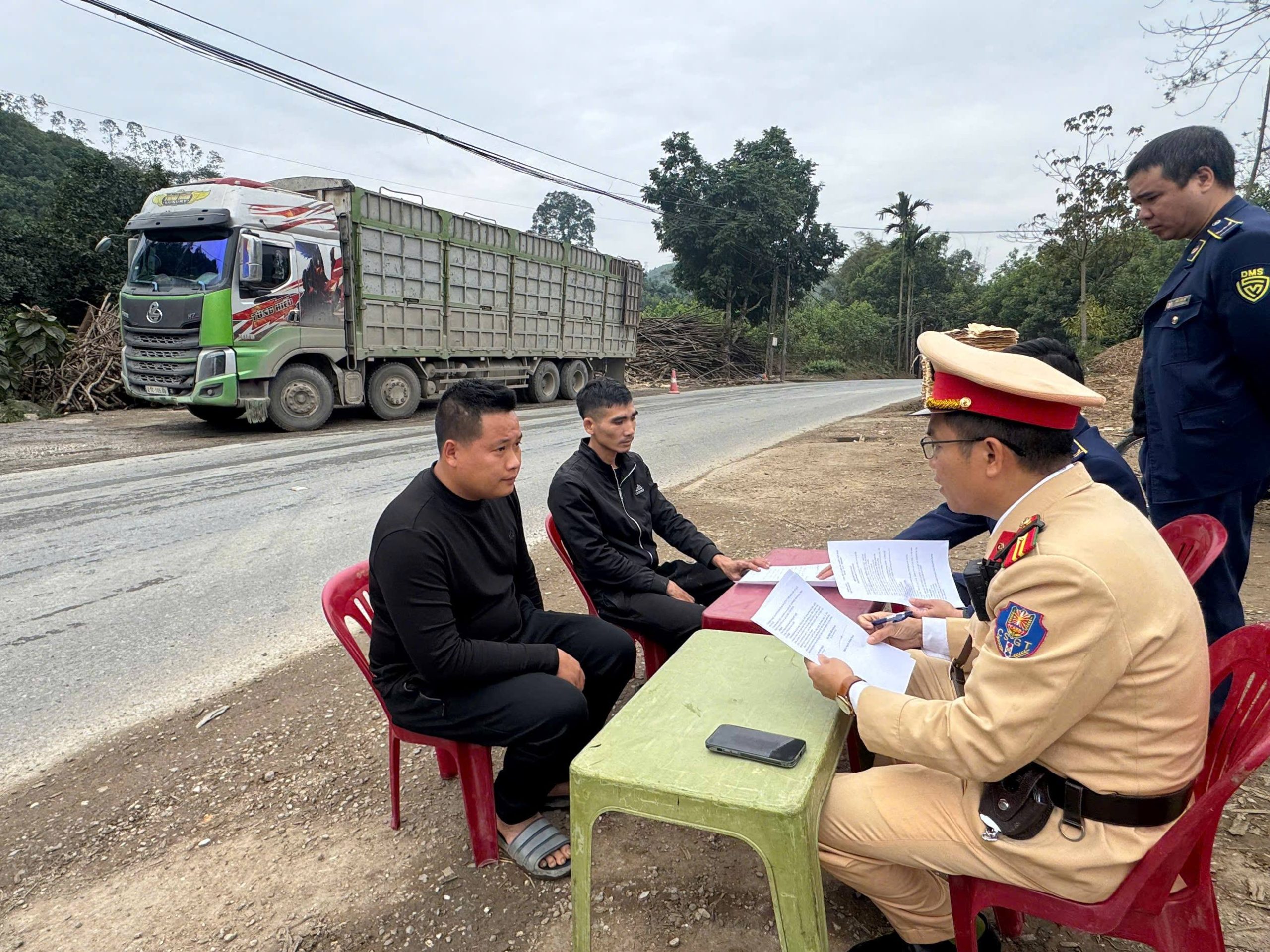 Luc luong chuc nang lap bien ban lam viec voi 2 lai xe scaled